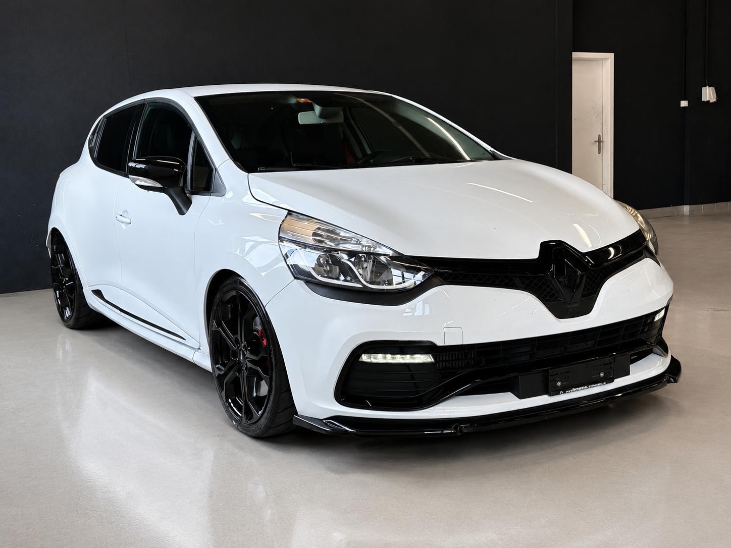 RENAULT Clio 1.6 T RS 200 EDC-image-0