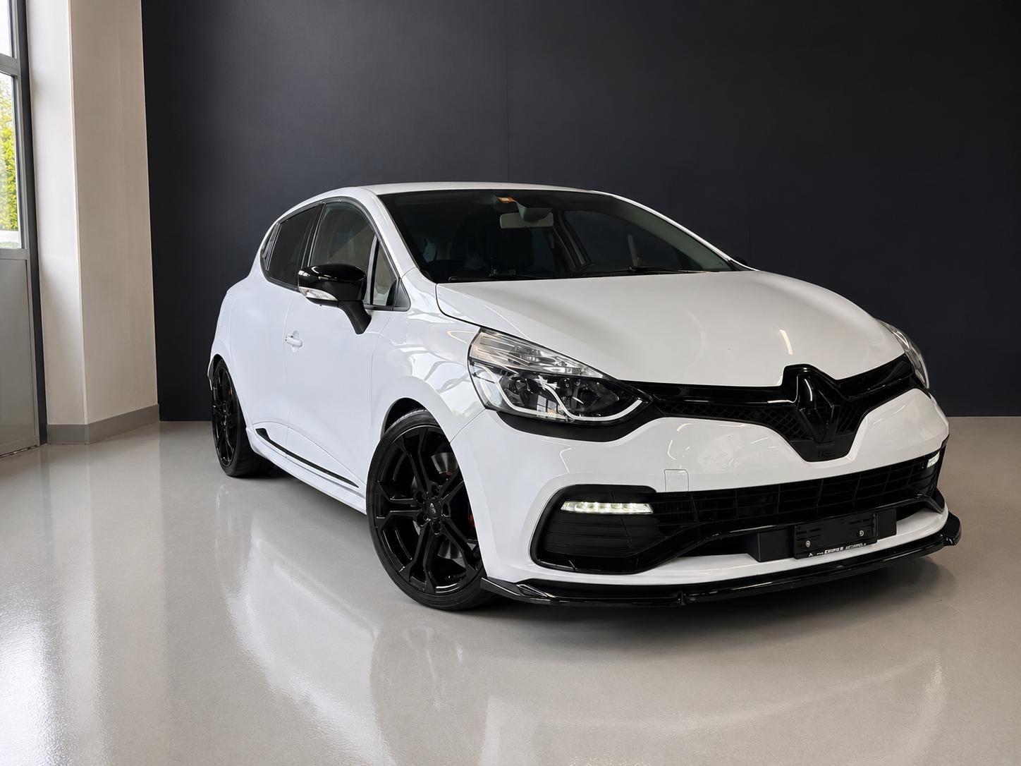 RENAULT Clio 1.6 T RS 200 EDC-image-5