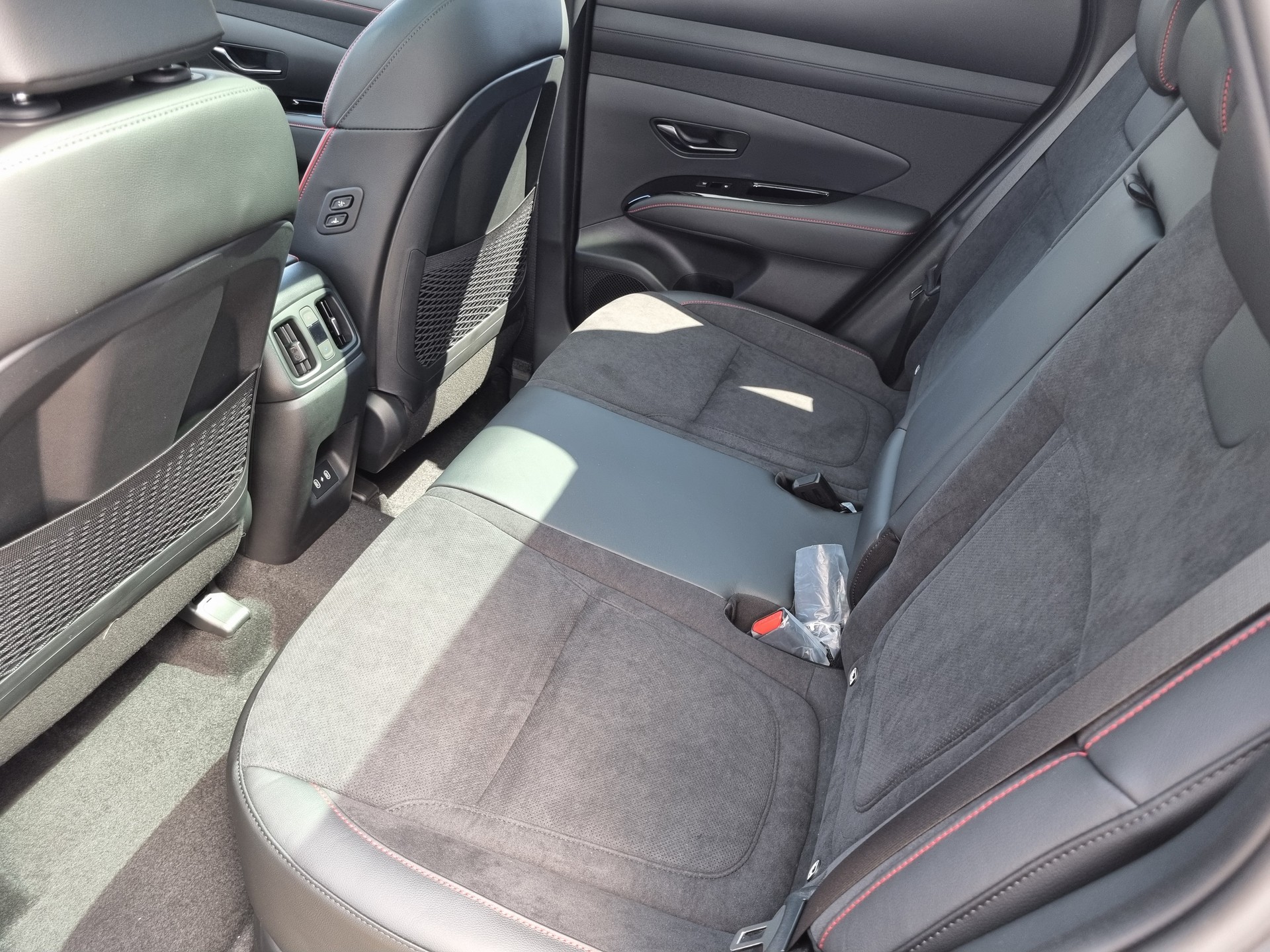 HYUNDAI Tucson 1.6 TGDI HEV N-Line 4WD-image-8