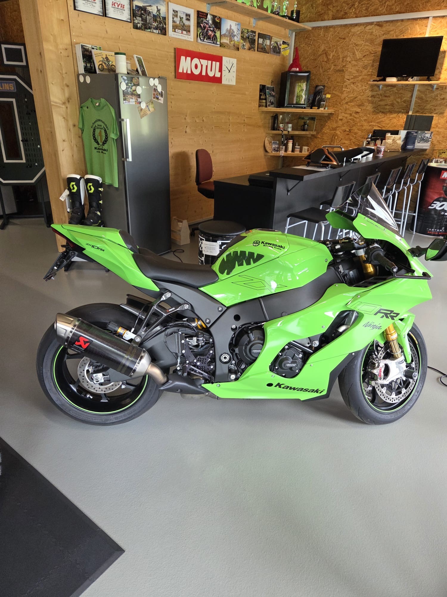 KAWASAKI Ninja ZX-10RR