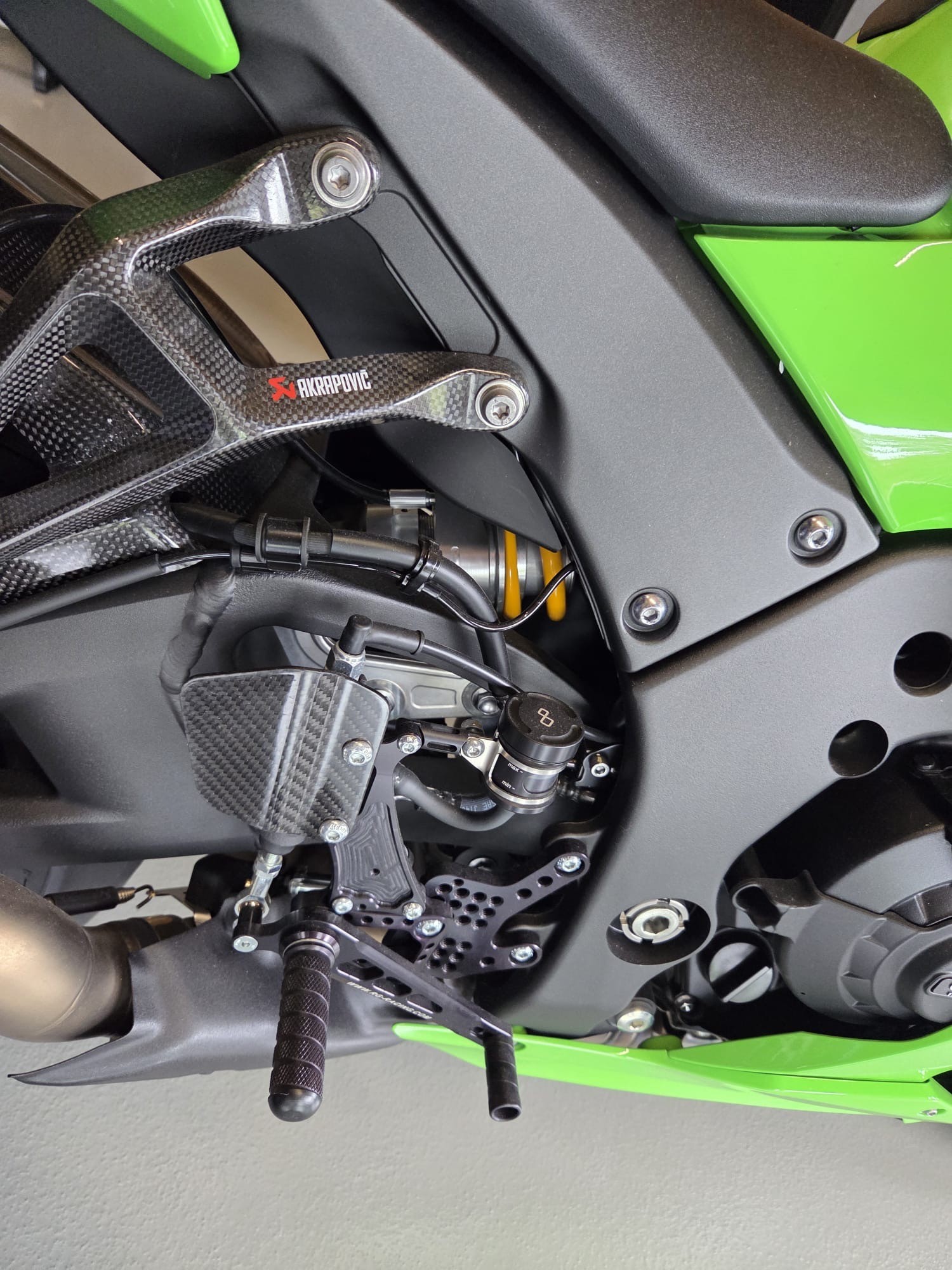 KAWASAKI Ninja ZX-10RR-image-5