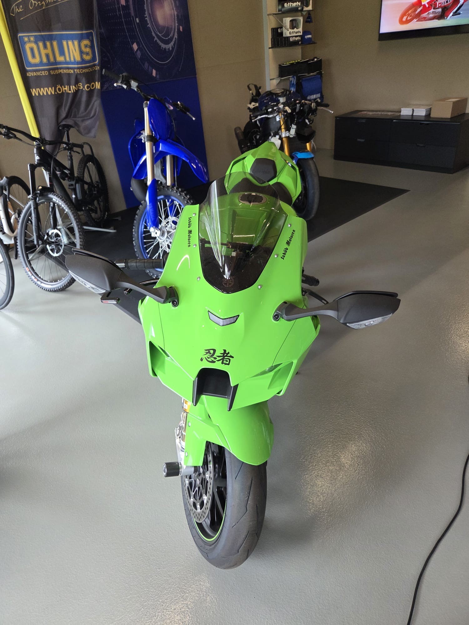 KAWASAKI Ninja ZX-10RR-image-1