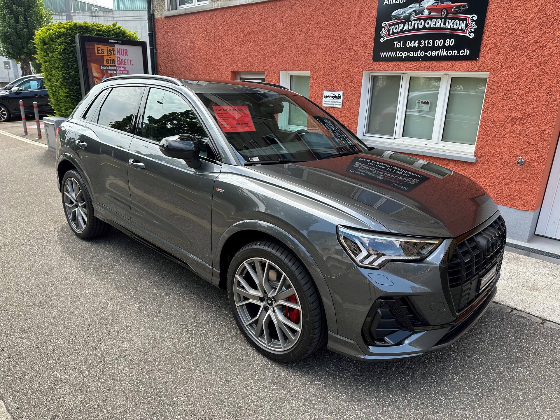 AUDI Q3 40 TFSI S line quattro S-tronic-image-5