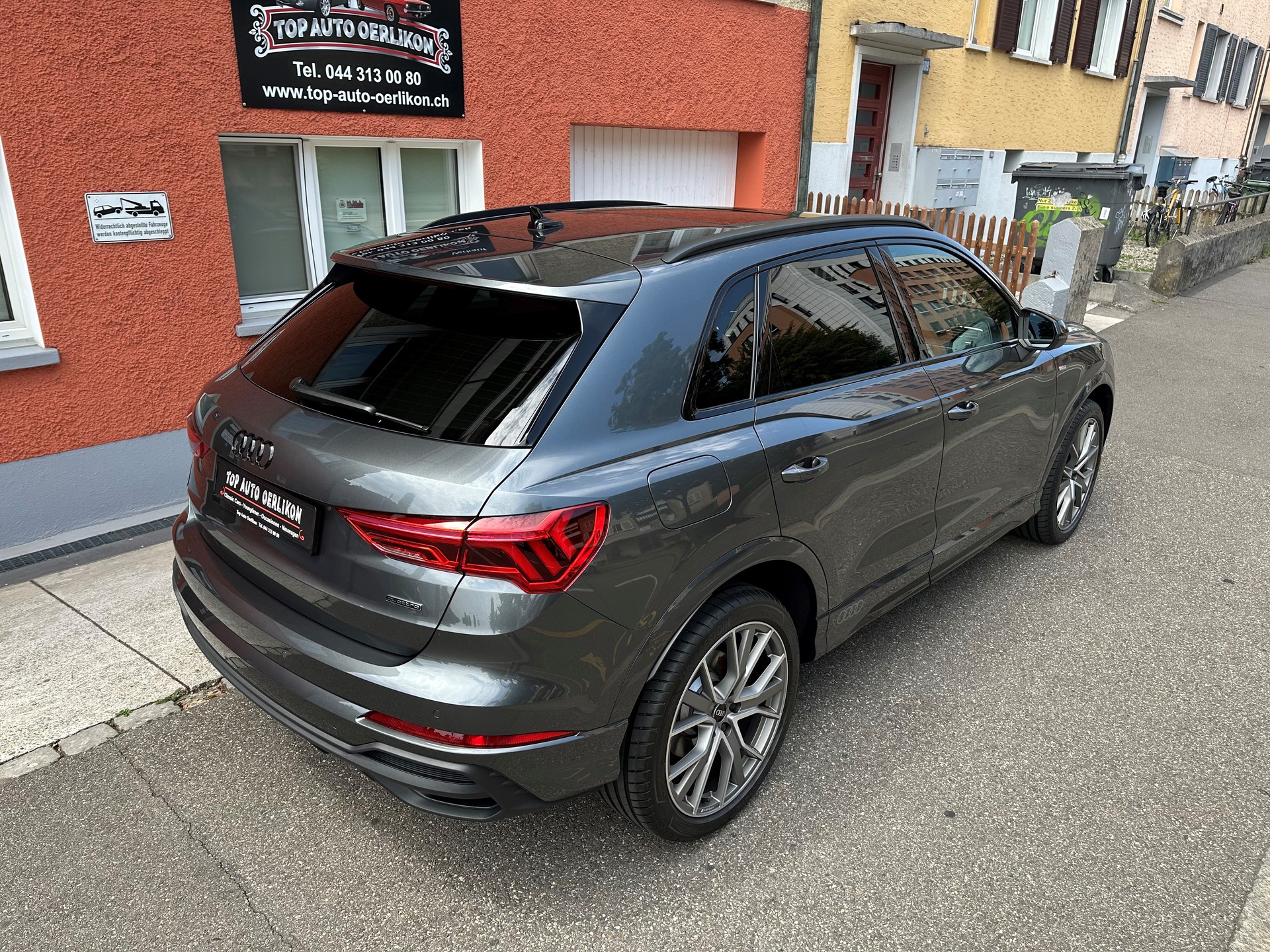 AUDI Q3 40 TFSI S line quattro S-tronic-image-7