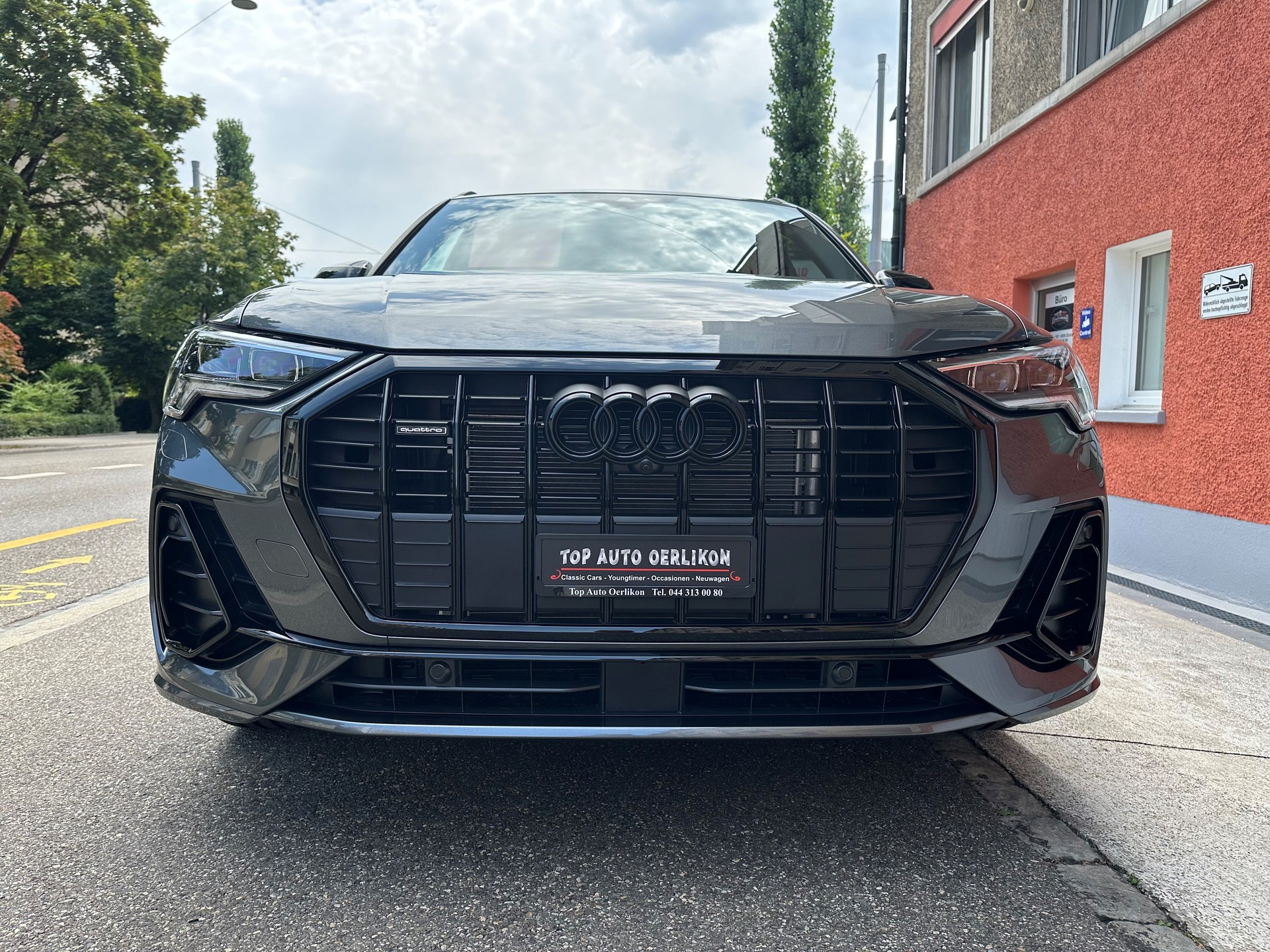 AUDI Q3 40 TFSI S line quattro S-tronic-image-6