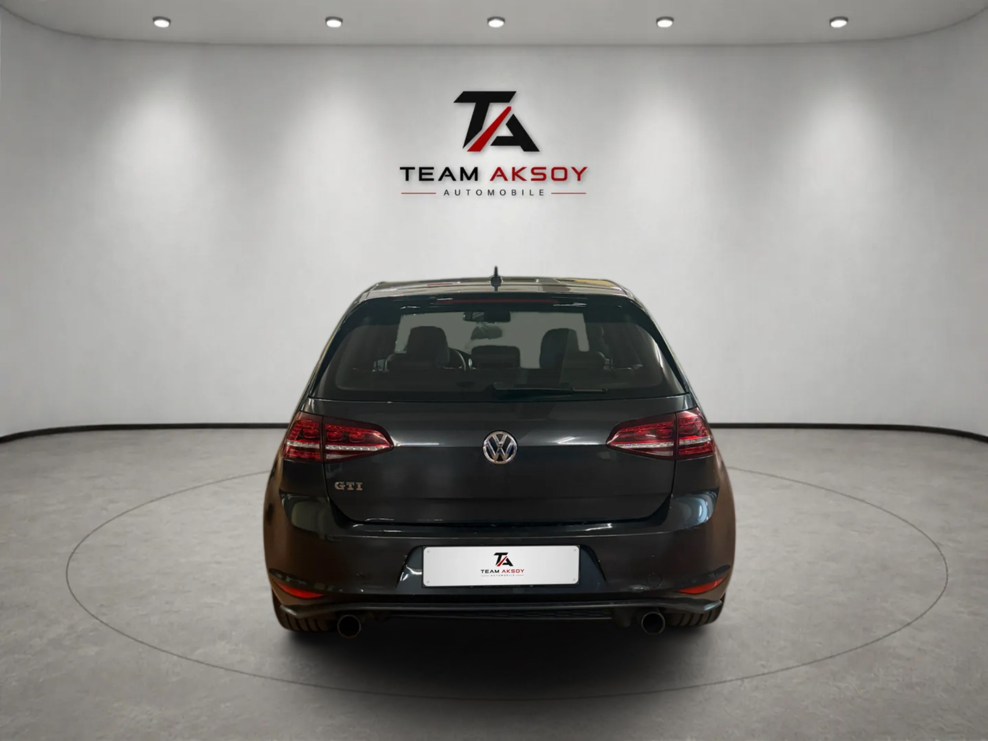VW Golf 2.0 TSI GTI DSG-image-5