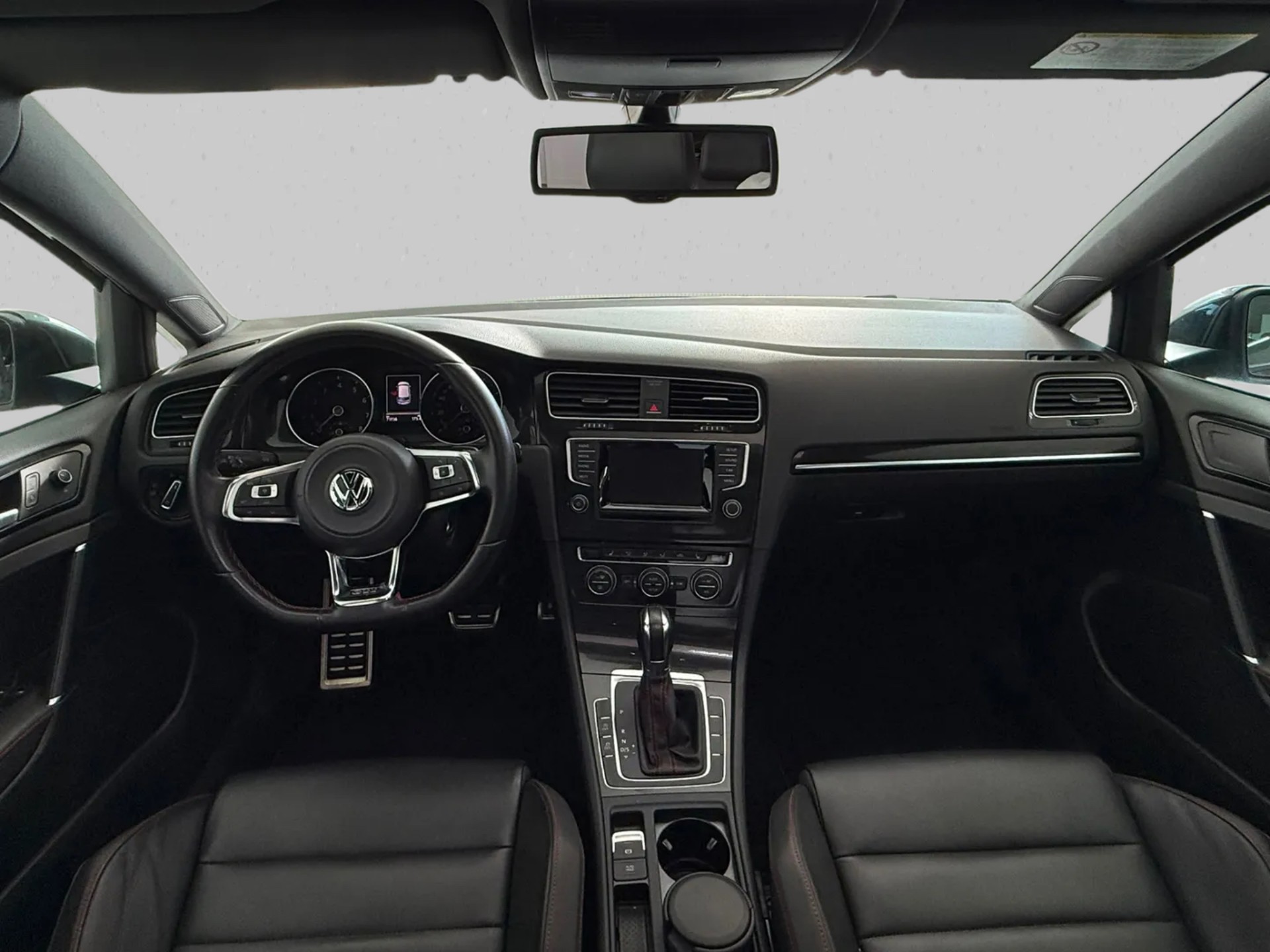 VW Golf 2.0 TSI GTI DSG-image-8