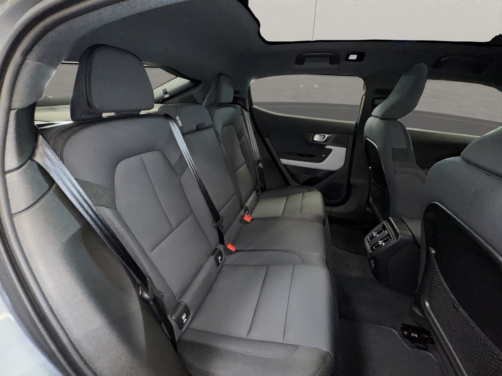 POLESTAR 2 Long Range Dual Motor Plus-image-14
