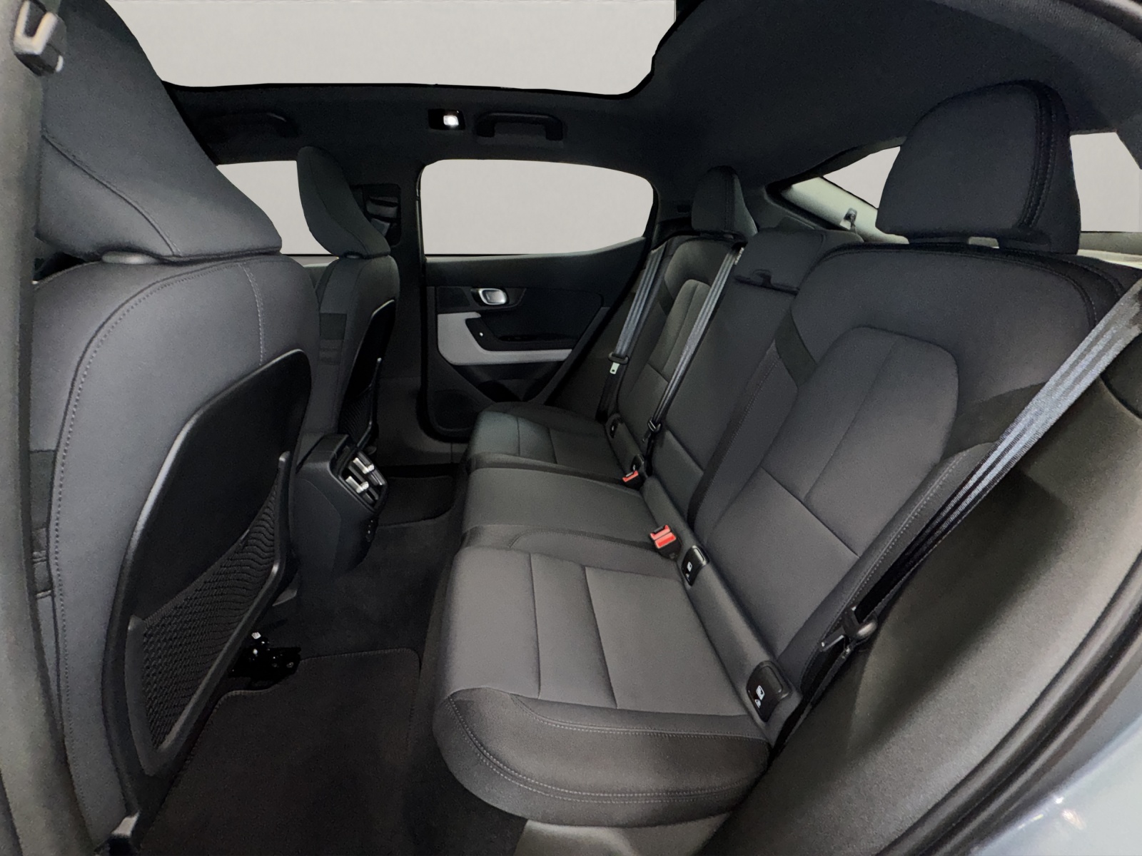POLESTAR 2 Long Range Dual Motor Plus-image-13