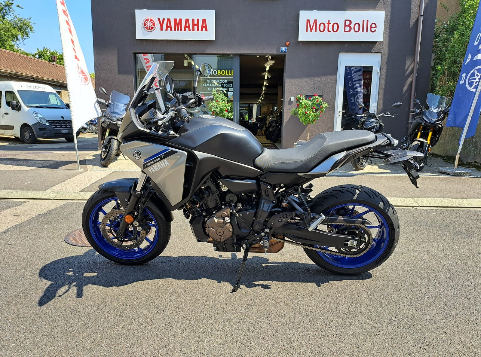 YAMAHA Tracer 7-showroom-element-2