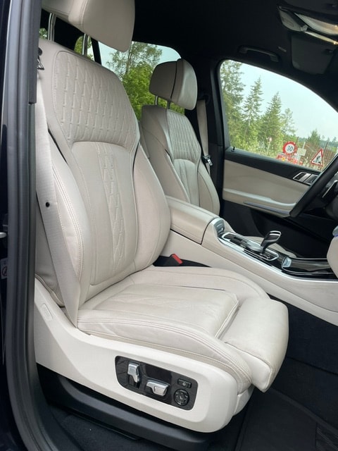 BMW X5 xDrive 48V 30d M Sport Steptronic-image-28