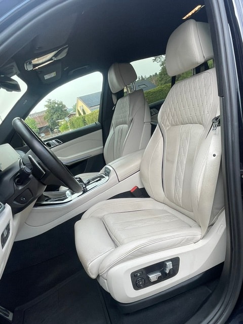 BMW X5 xDrive 48V 30d M Sport Steptronic-image-17