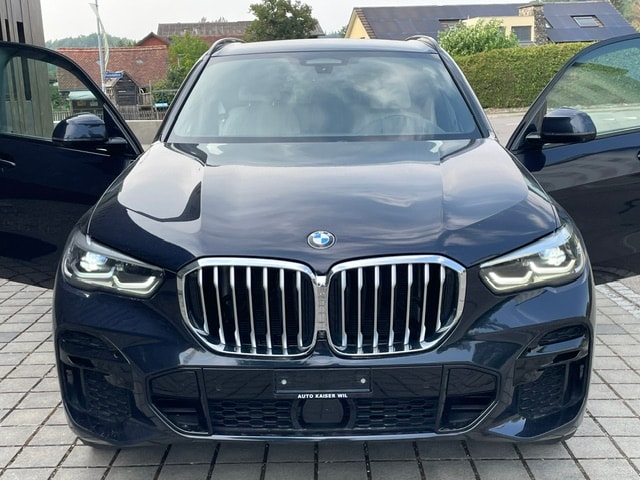 BMW X5 xDrive 48V 30d M Sport Steptronic-image-4