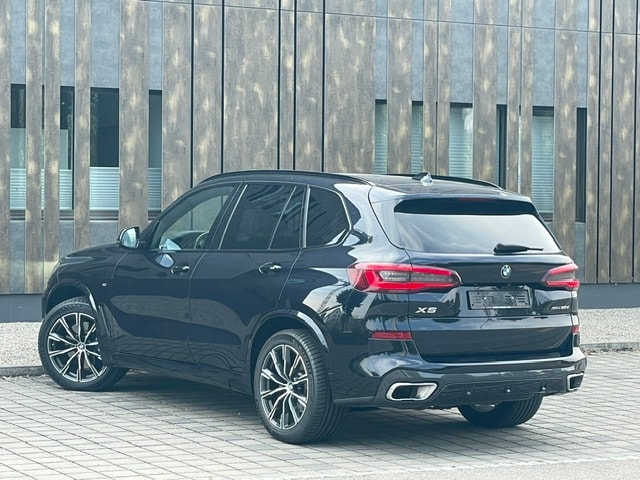BMW X5 xDrive 48V 30d M Sport Steptronic-image-13