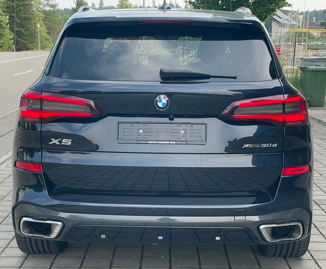 BMW X5 xDrive 48V 30d M Sport Steptronic-image-9