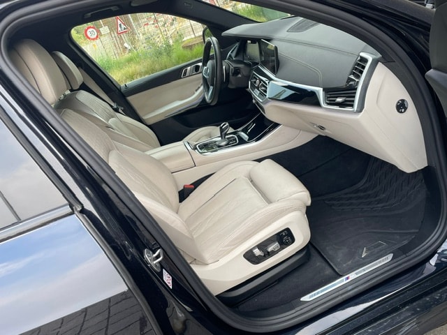 BMW X5 xDrive 48V 30d M Sport Steptronic-image-25