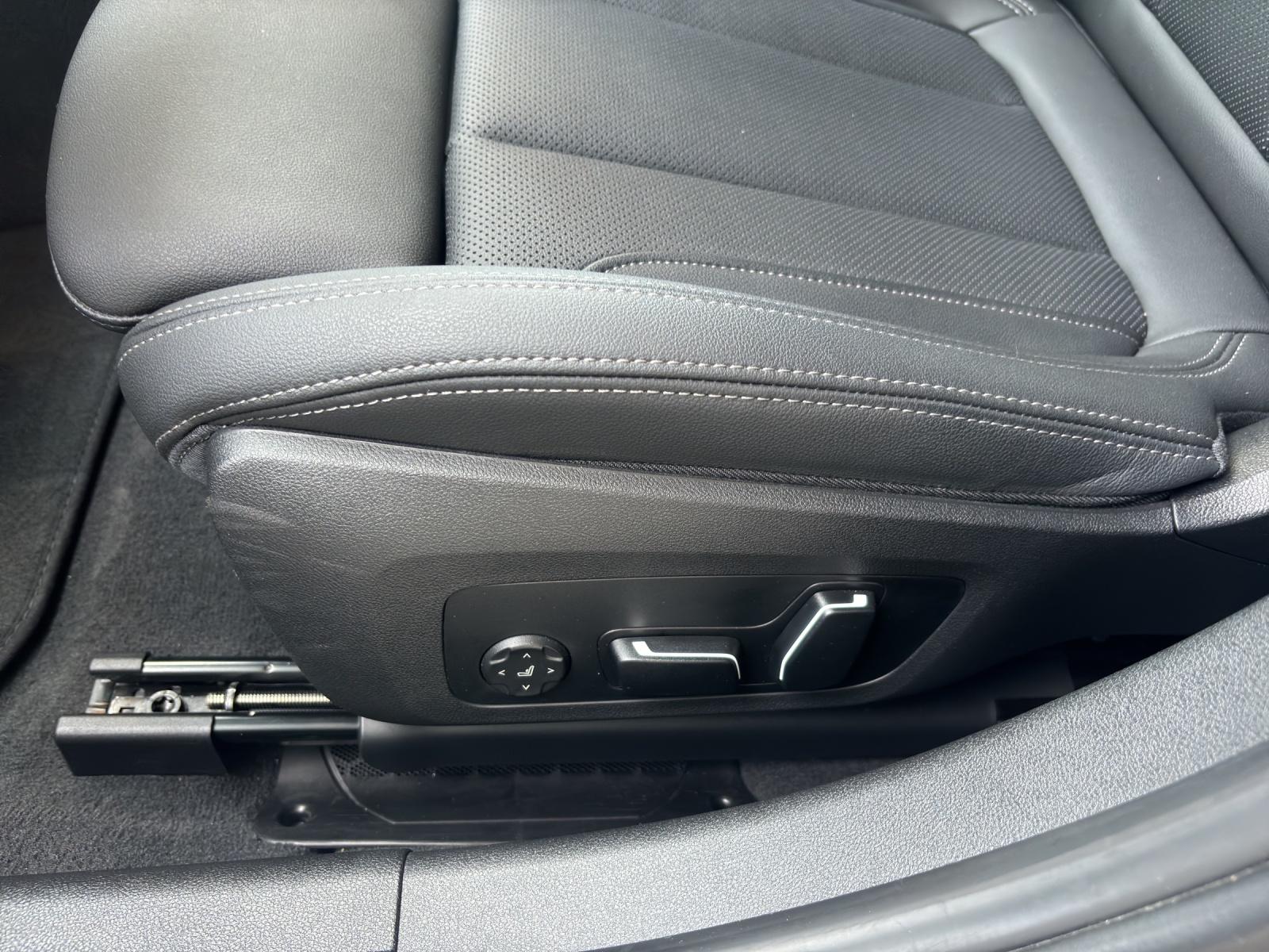 BMW M340d xDrive Touring-image-14