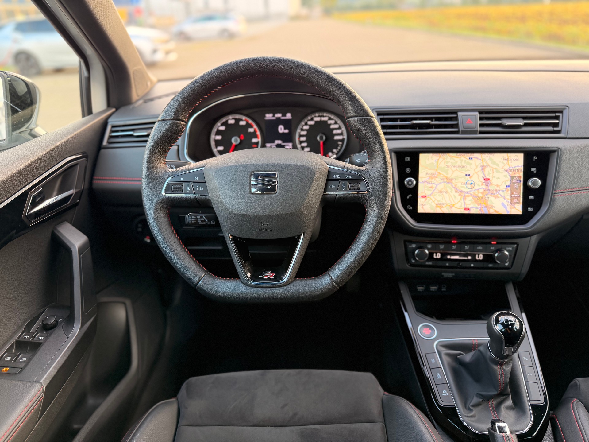 SEAT Arona 1.5 TSI Evo FR-image-19