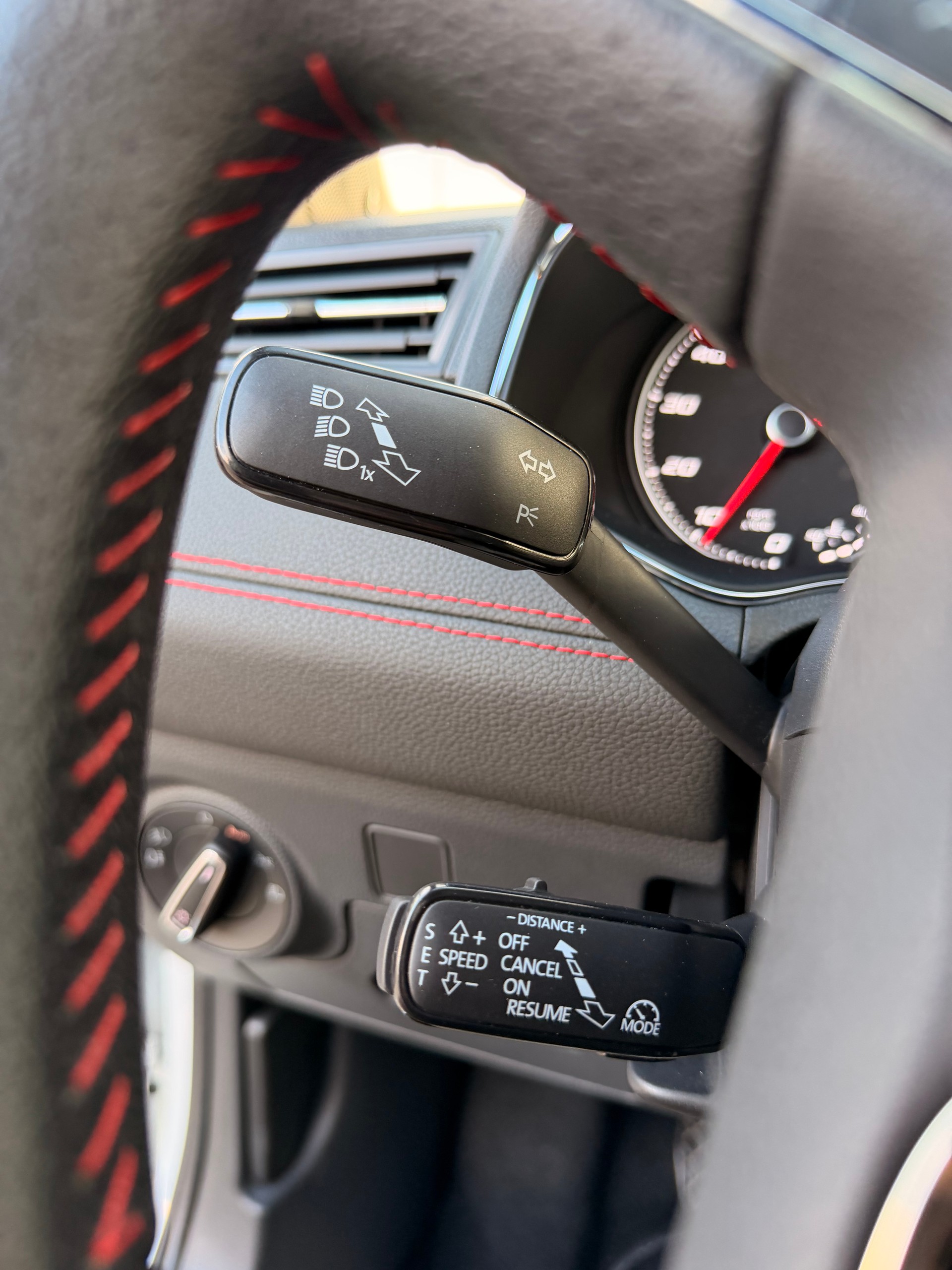 SEAT Arona 1.5 TSI Evo FR-image-22