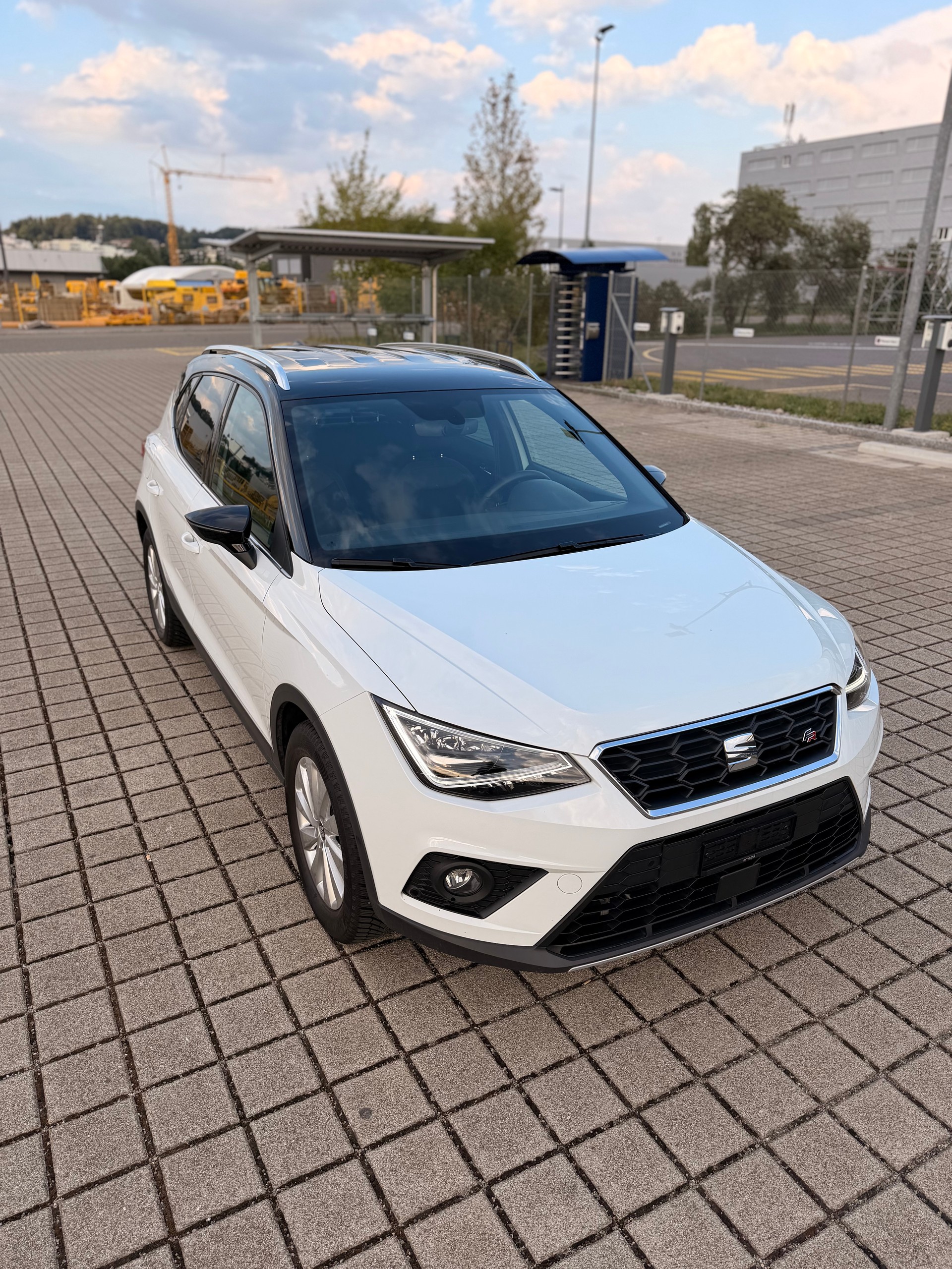 SEAT Arona 1.5 TSI Evo FR-image-6