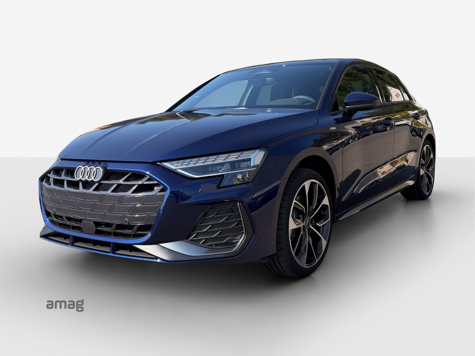 AUDI A3 Sportback TFSI 110 kW S line Attraction S tronic-image-0
