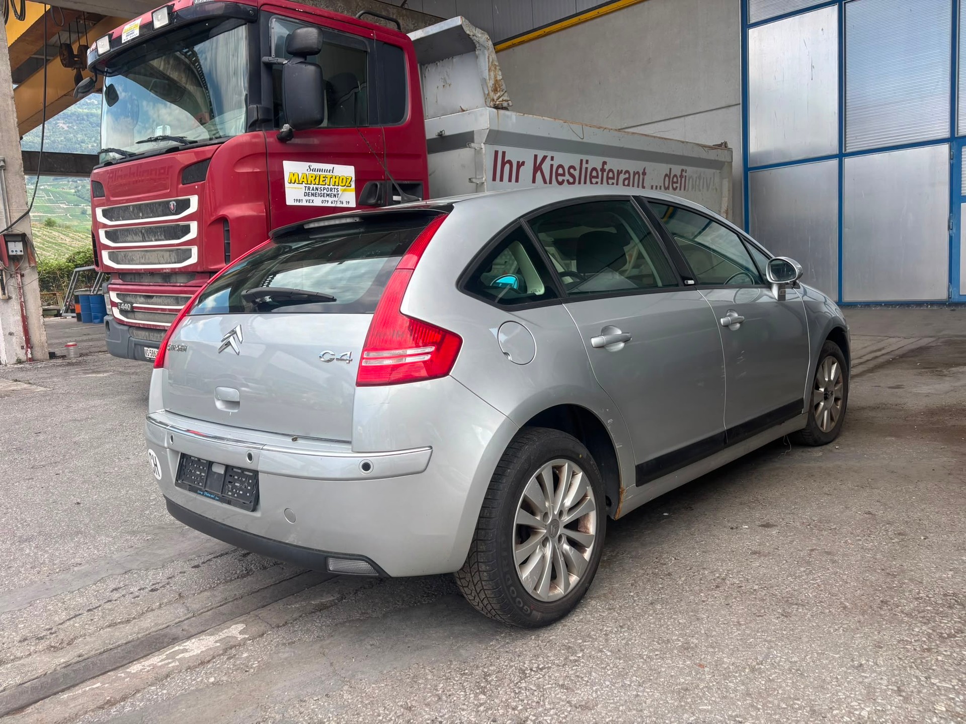 CITROEN C4 Berline 2.0i 16V VTR Automatic-image-1