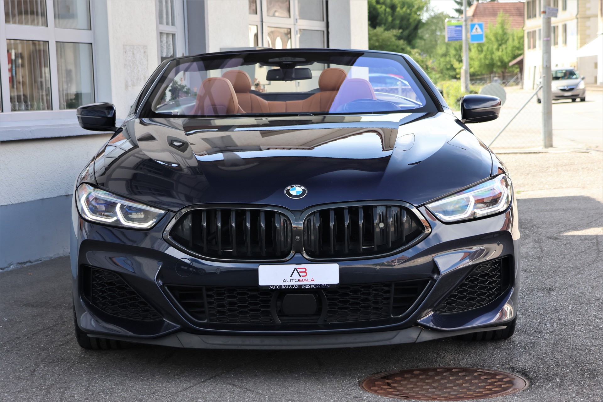 BMW M850i xDrive Steptronic (CH) *Individual Cognac*-image-7