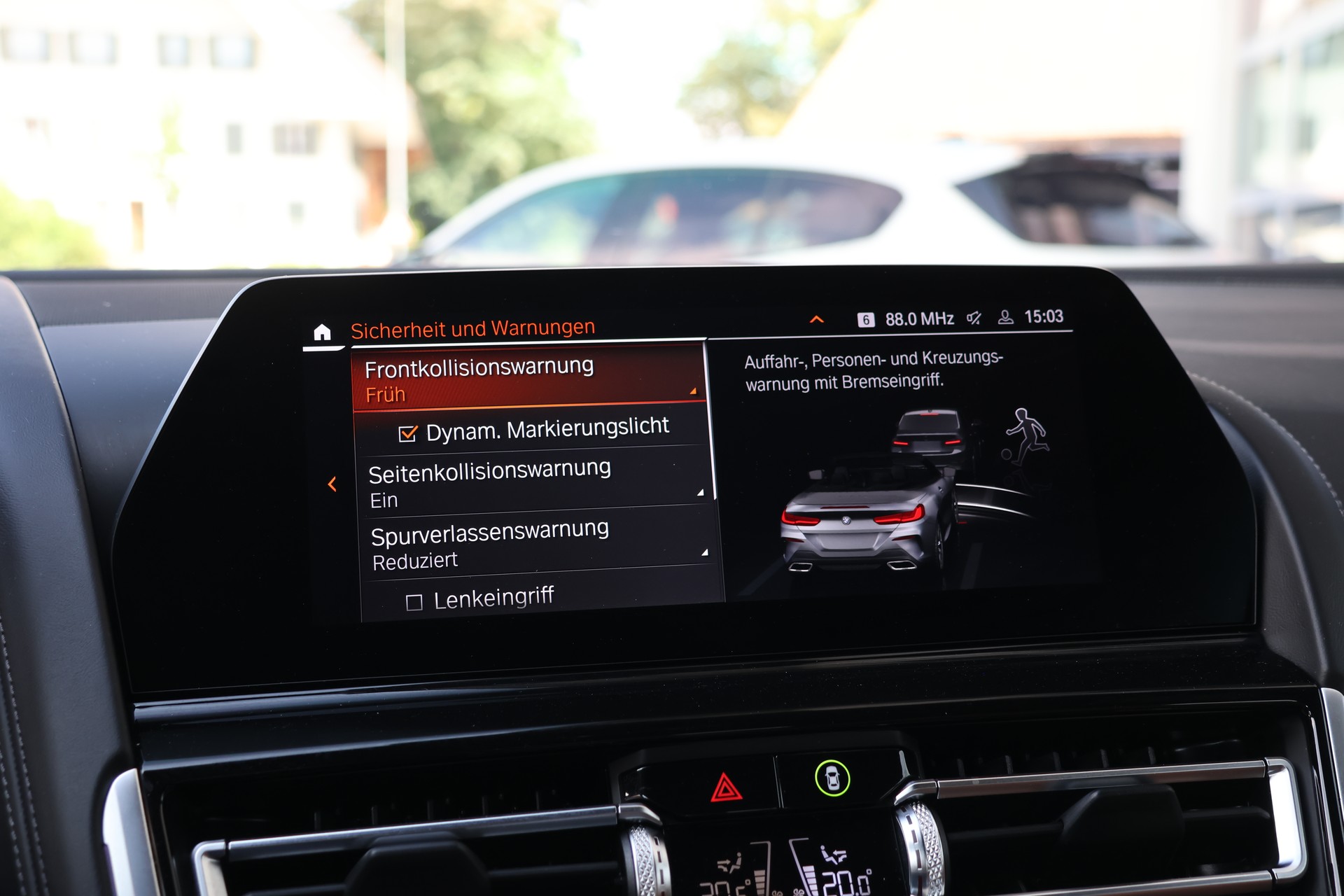 BMW M850i xDrive Steptronic (CH) *Individual Cognac*-image-31