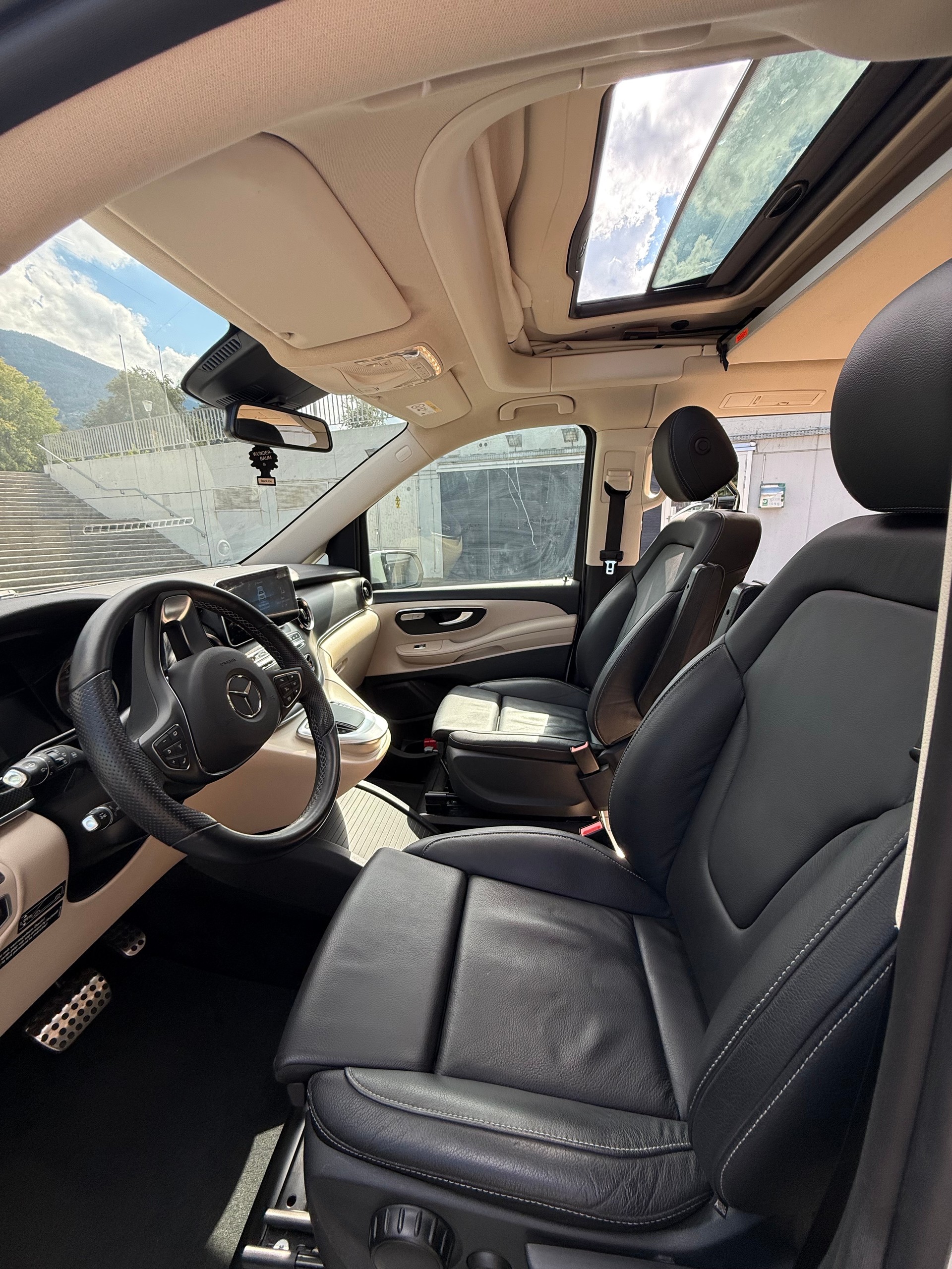 MERCEDES-BENZ 300 d-image-6