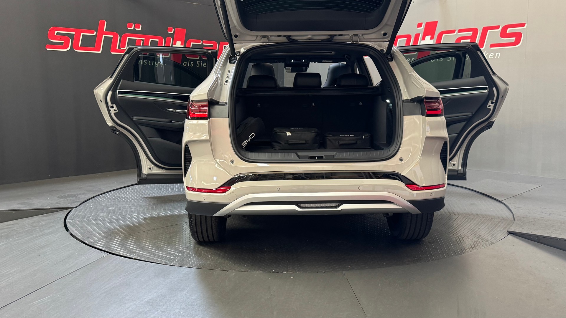 BYD Seal U DM-i Design AWD-image-6