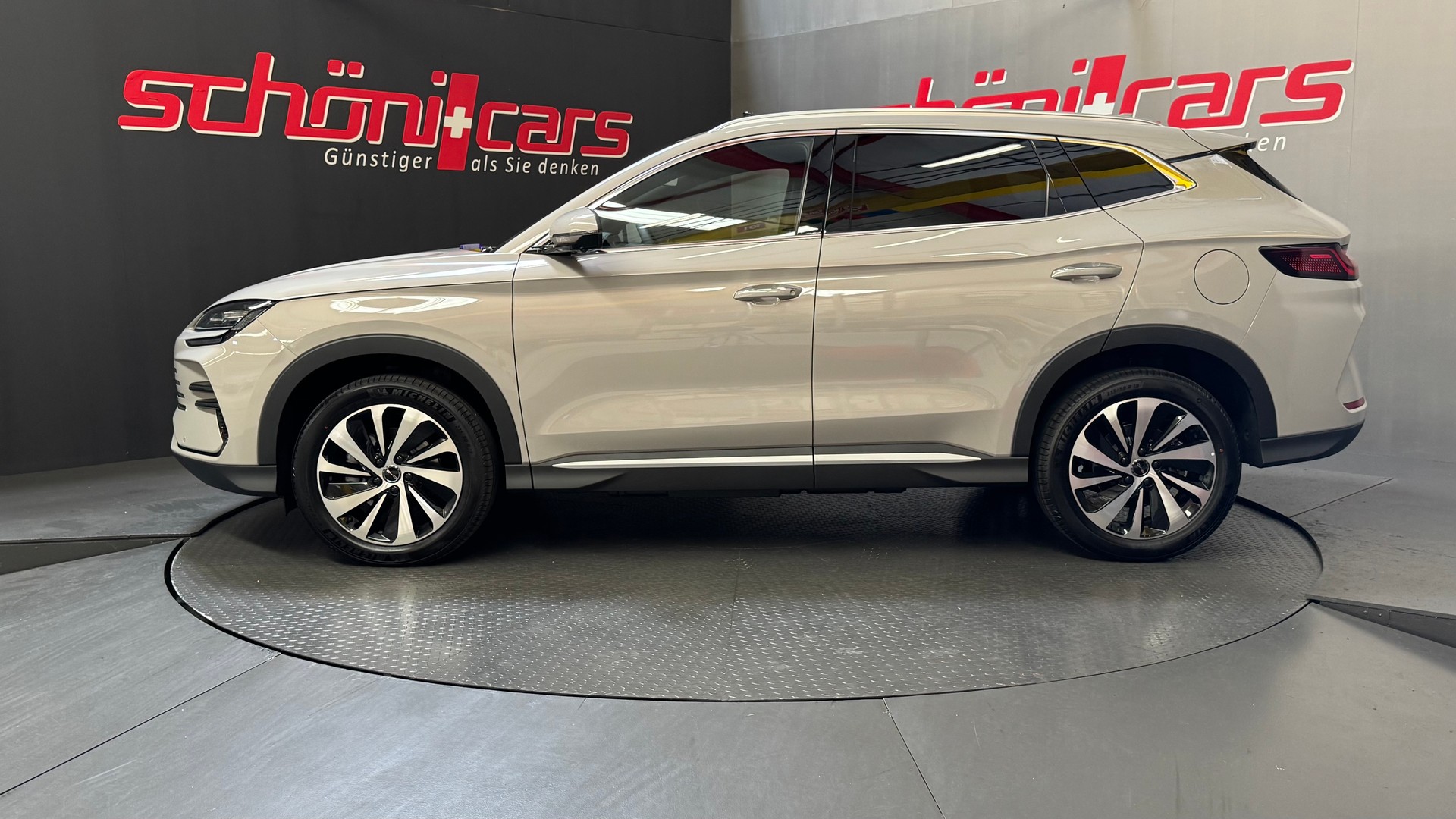 BYD Seal U DM-i Design AWD-image-3