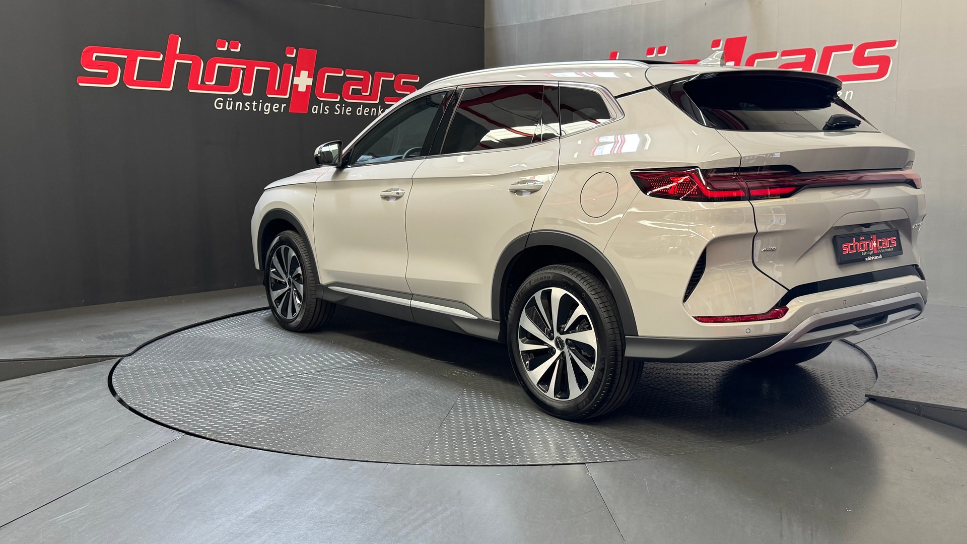 BYD Seal U DM-i Design AWD-image-4