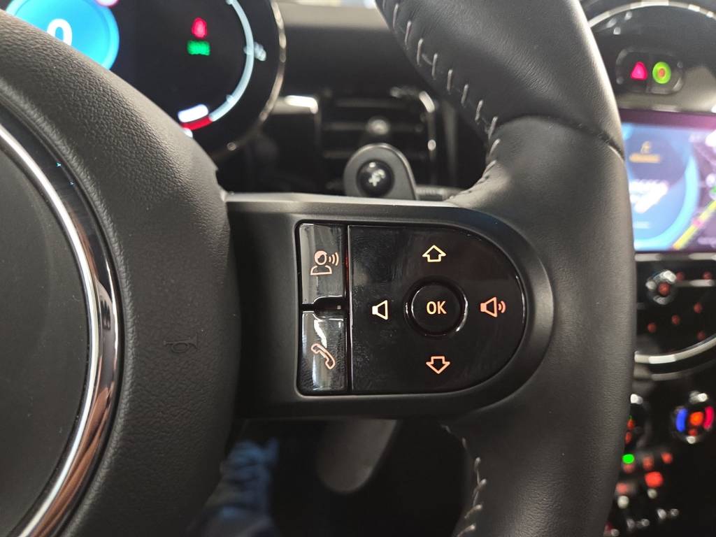 MINI Cooper S Cabriolet DKG-image-15