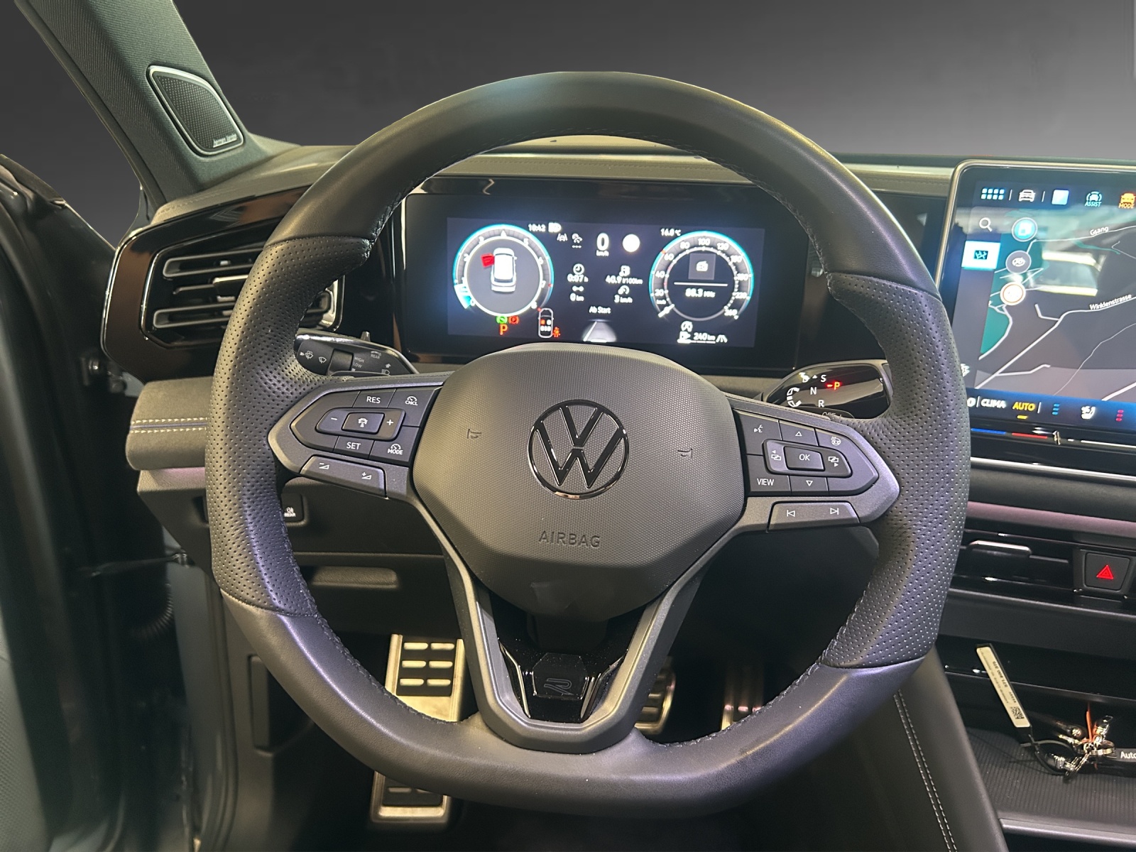 VW Tiguan 2.0 TSI DSG R-Line 4Motion-image-8