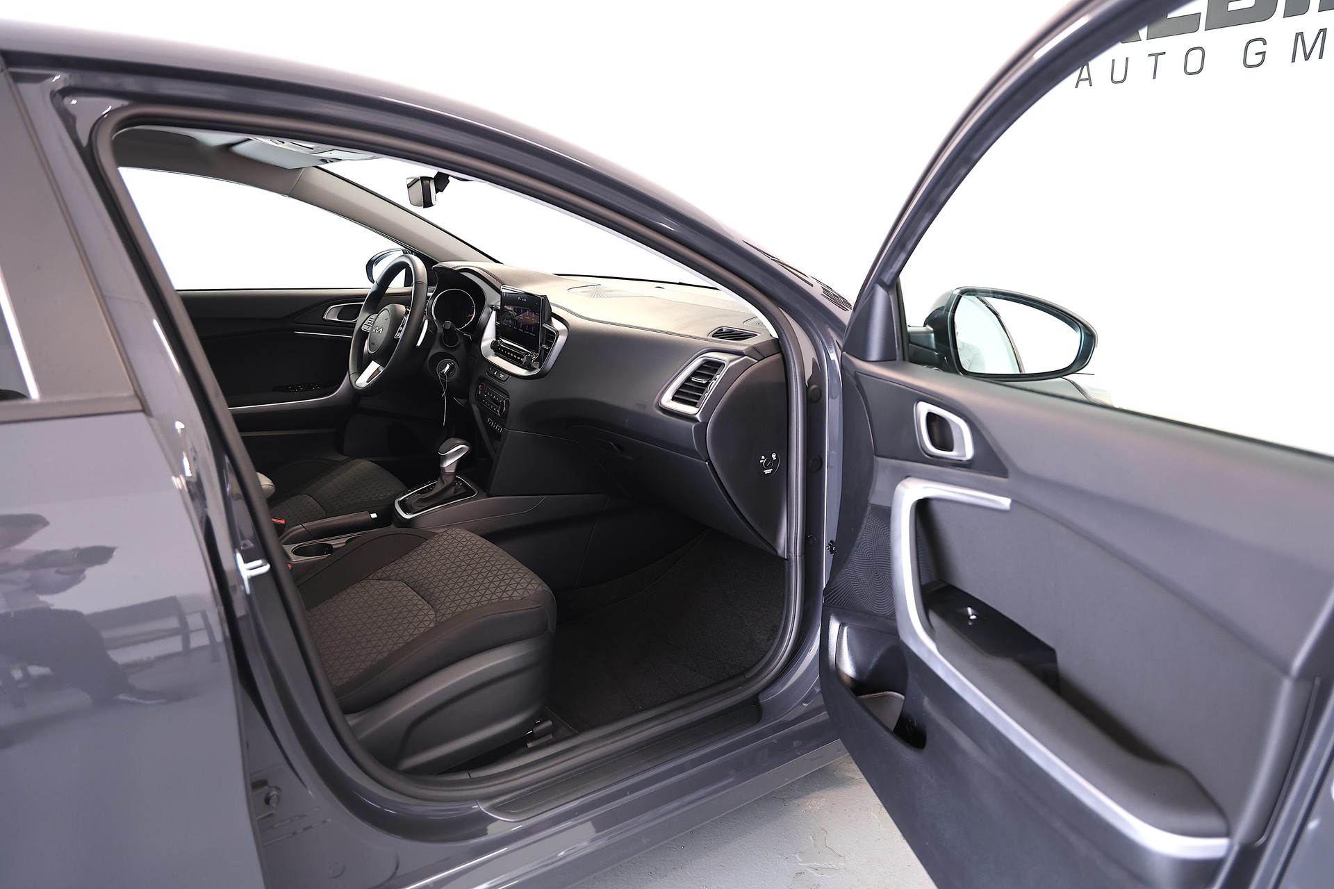 KIA Ceed 1.5 T-GDi Power-image-11