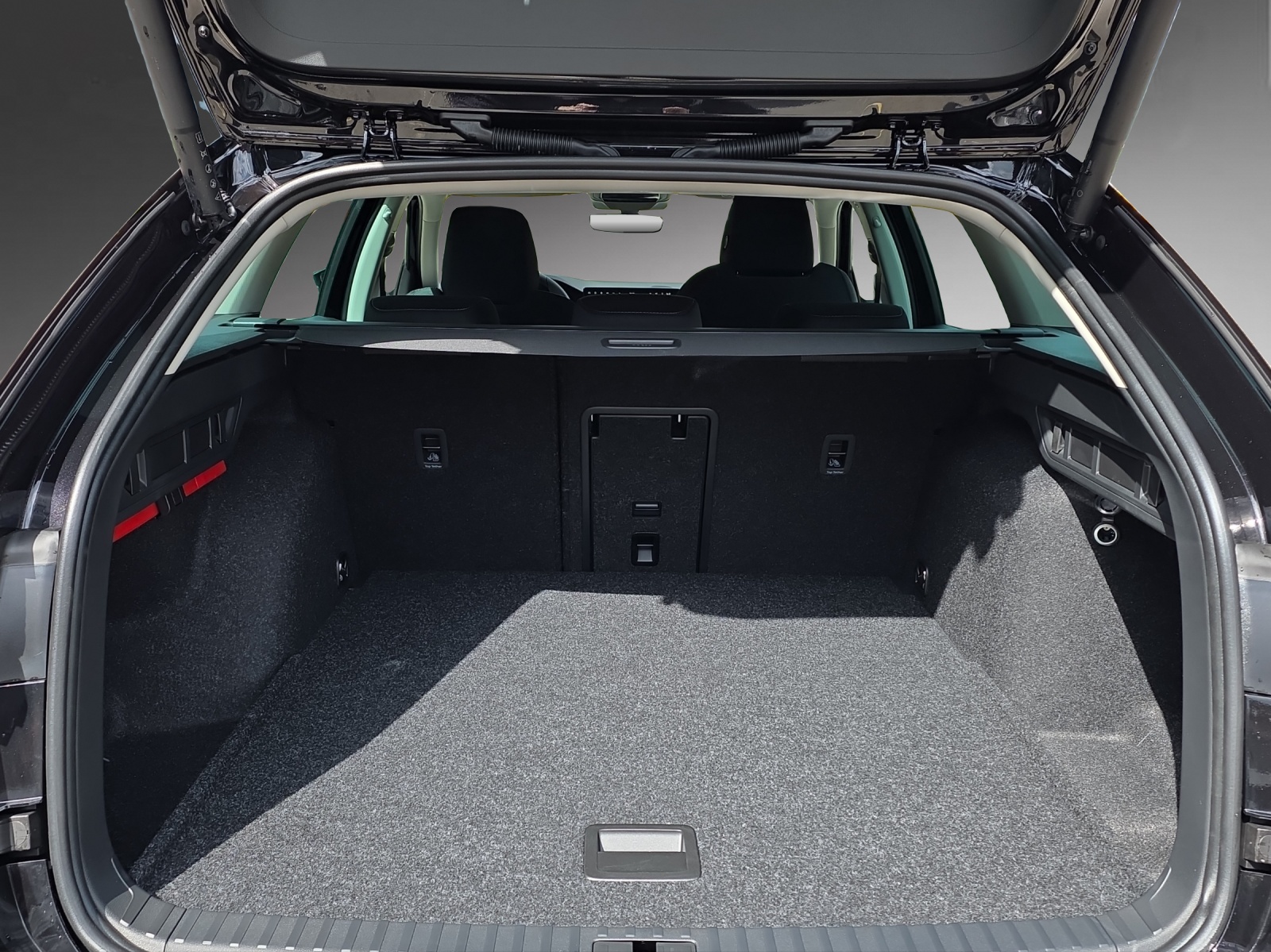 SKODA Octavia Combi 2.0 TSI DSG Selection 4x4-image-9