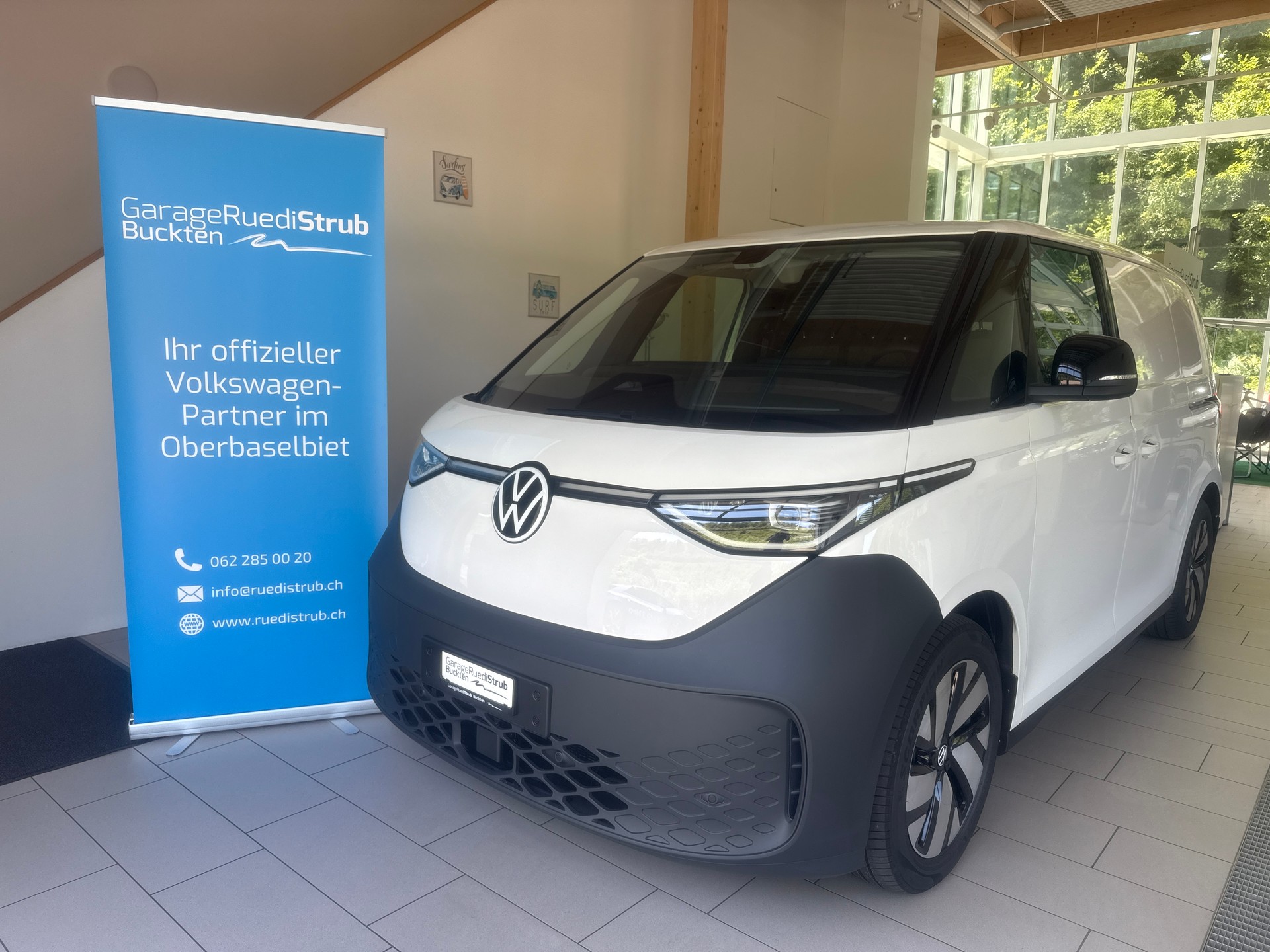 VW ID. Buzz Ca.4M 79/84kWh 2988mm 340PS/250kW 79/84 kWh elektrisch-image-0