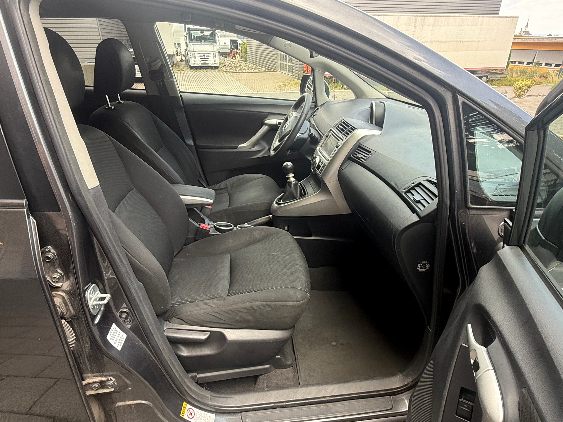 TOYOTA Verso 1.8 easy-image-10