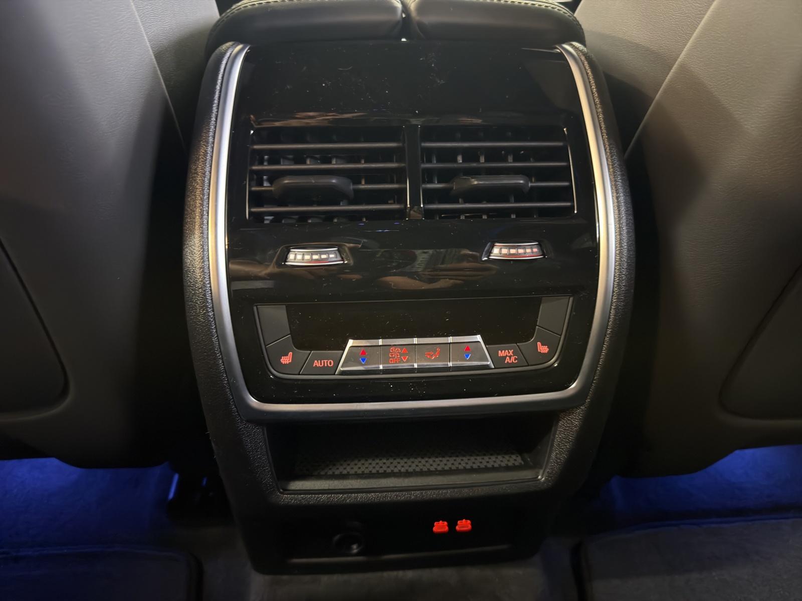 BMW XM 50e Plug-in Hybrid-image-20