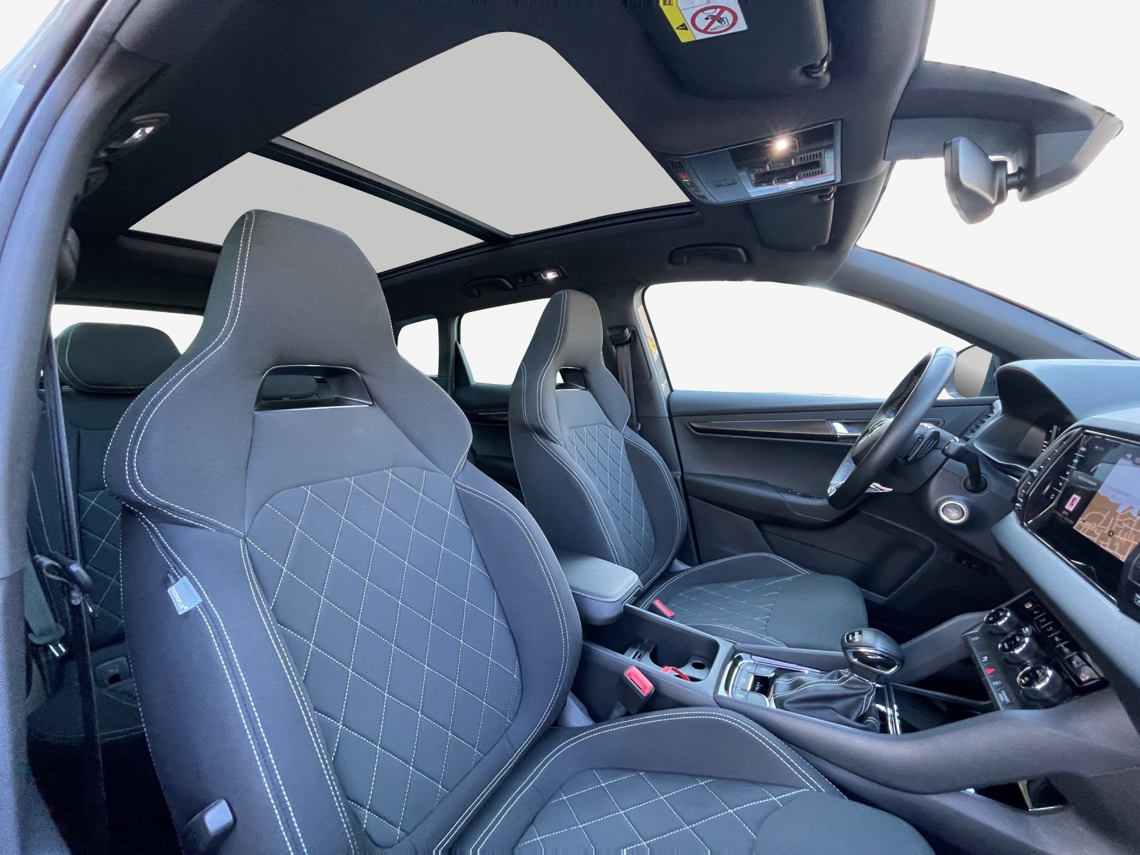 SKODA Karoq 2.0 TSI SportLine 4x4 DSG-image-14