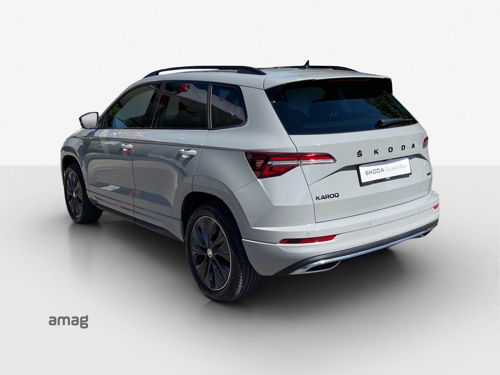 SKODA Karoq 2.0 TSI SportLine 4x4 DSG-image-2