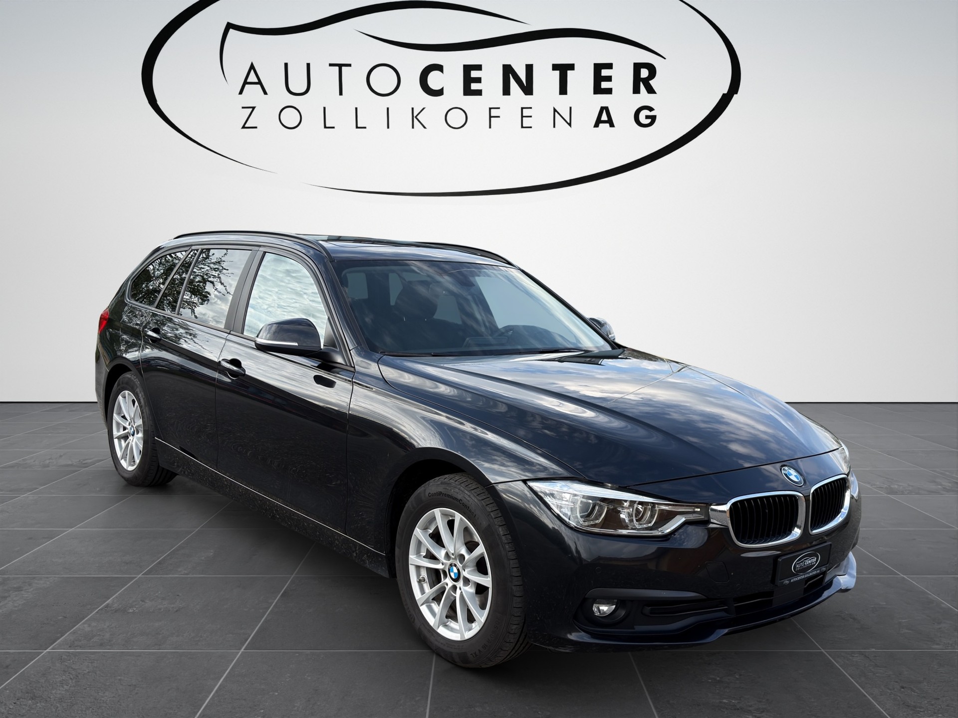 BMW 320d xDrive Touring Edition Sport Line Steptronic-image-2