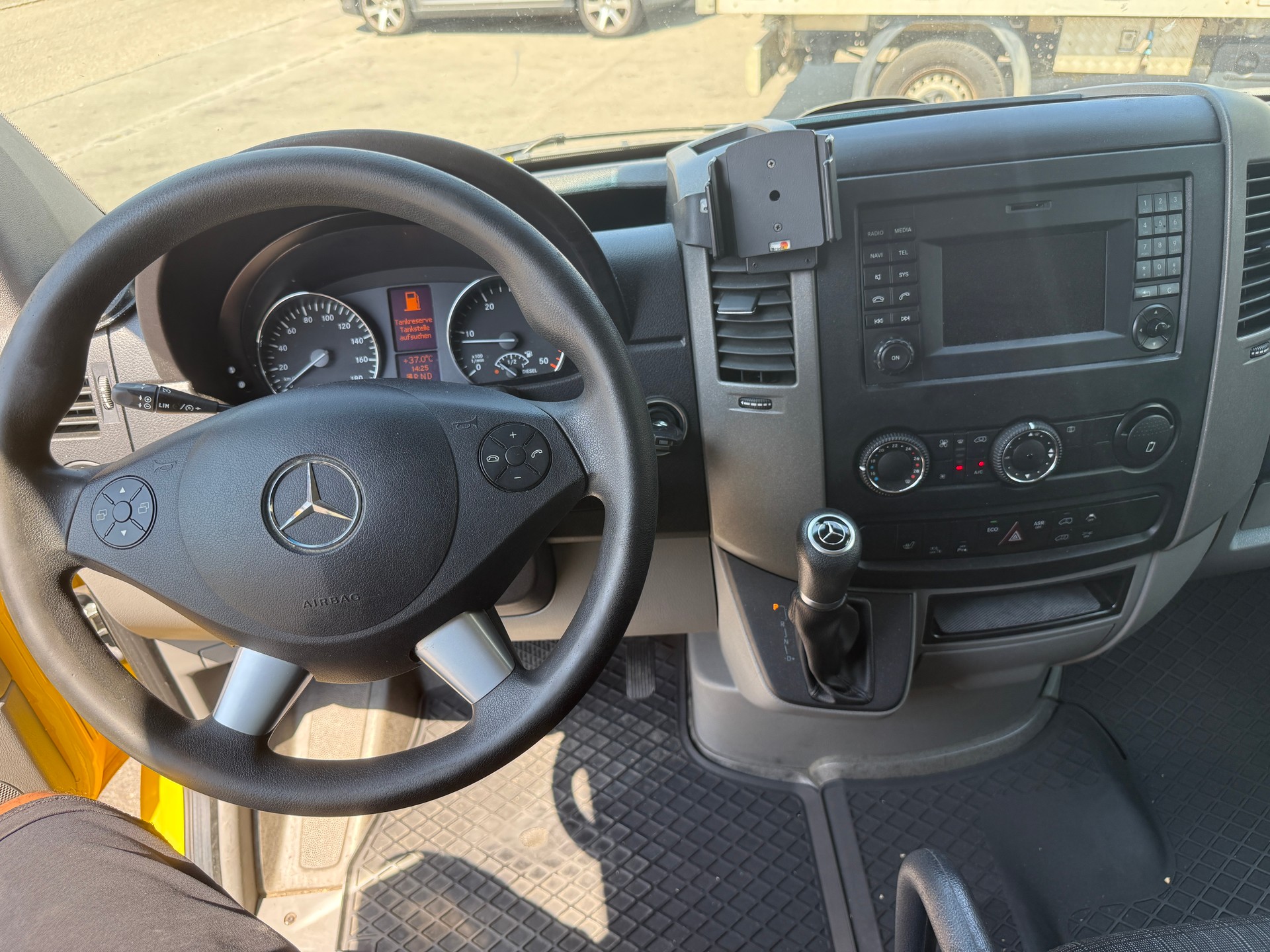 MERCEDES-BENZ Sprinter 316 CDI Extralang 7G-Tronic-image-9