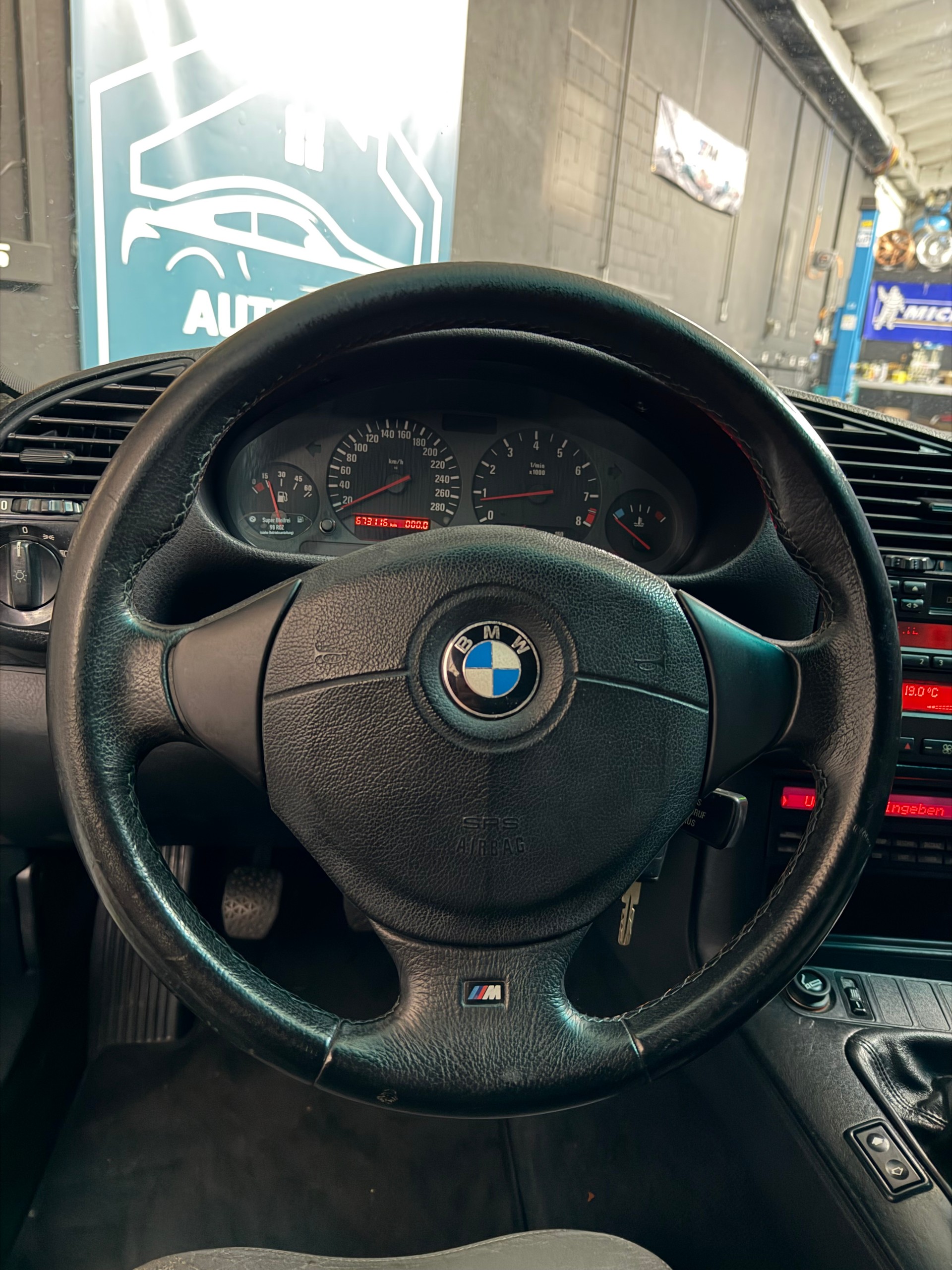 BMW M3 Coupé-image-6