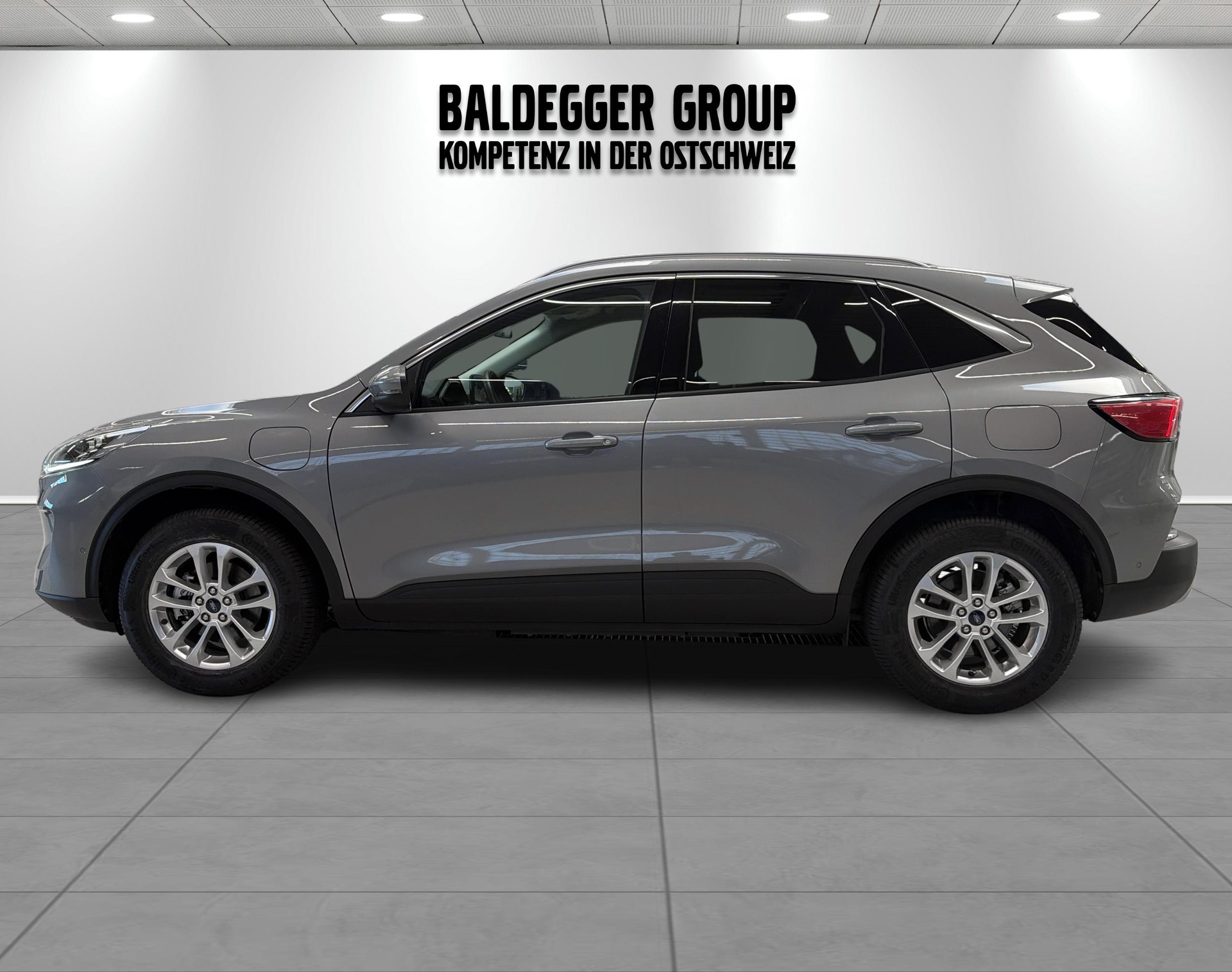 FORD Kuga 2.5 Plug-in Hybrid Titanium-image-6