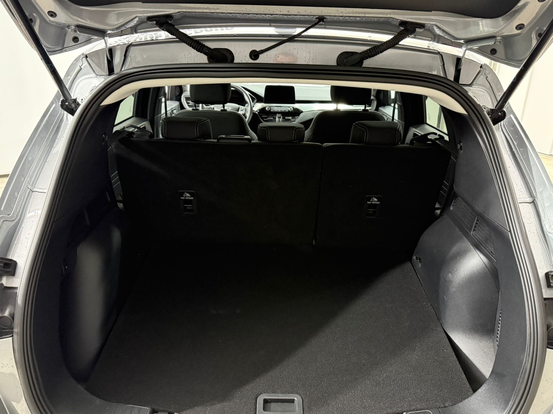 FORD Kuga 2.5 Plug-in Hybrid Titani-image-6
