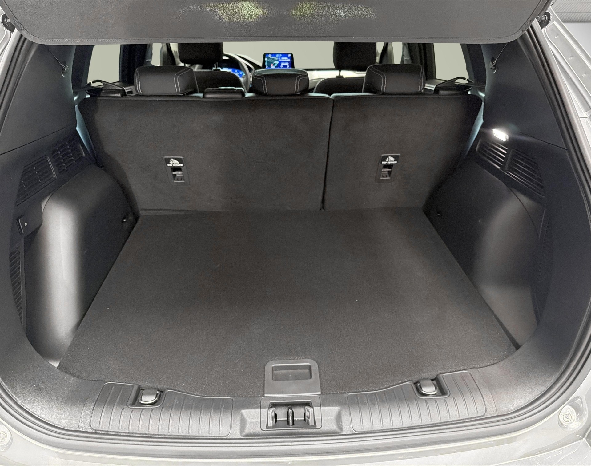 FORD Kuga 2.5 Plug-in Hybrid Titanium-image-8