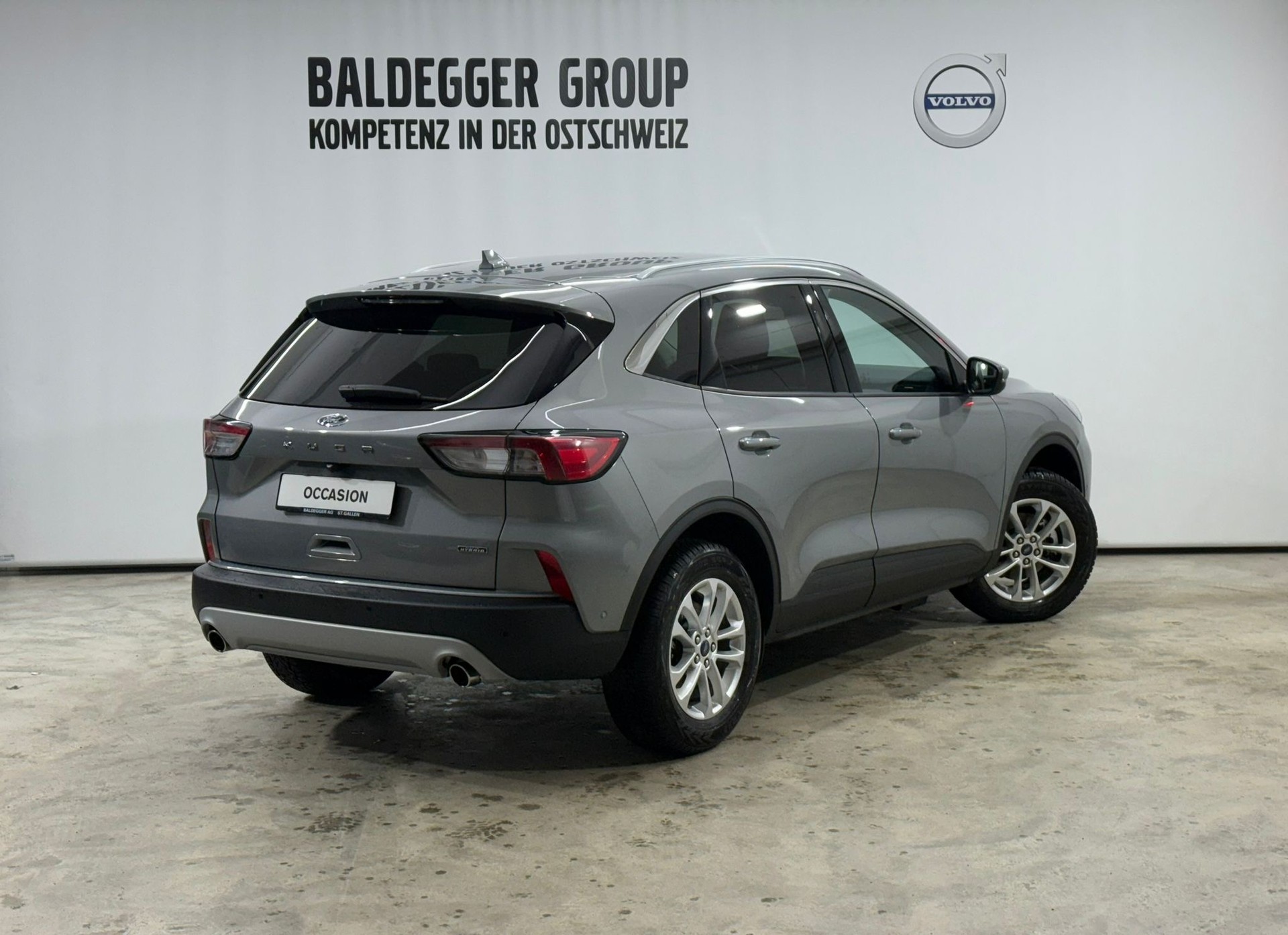 FORD Kuga 2.5 Plug-in Hybrid Titani-image-2