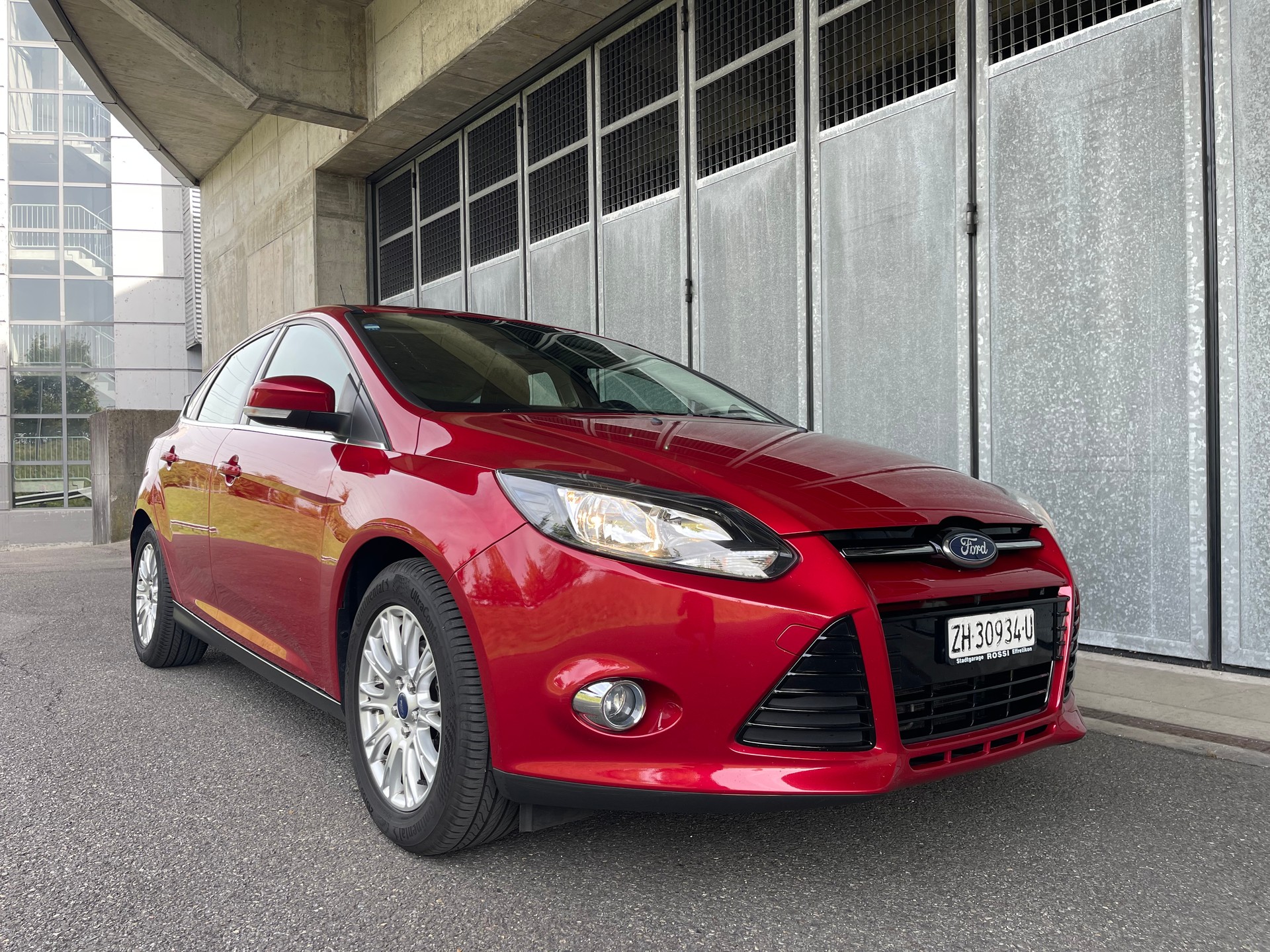 FORD Focus 1.6i Ti-VCT 125 Titanium-image-1