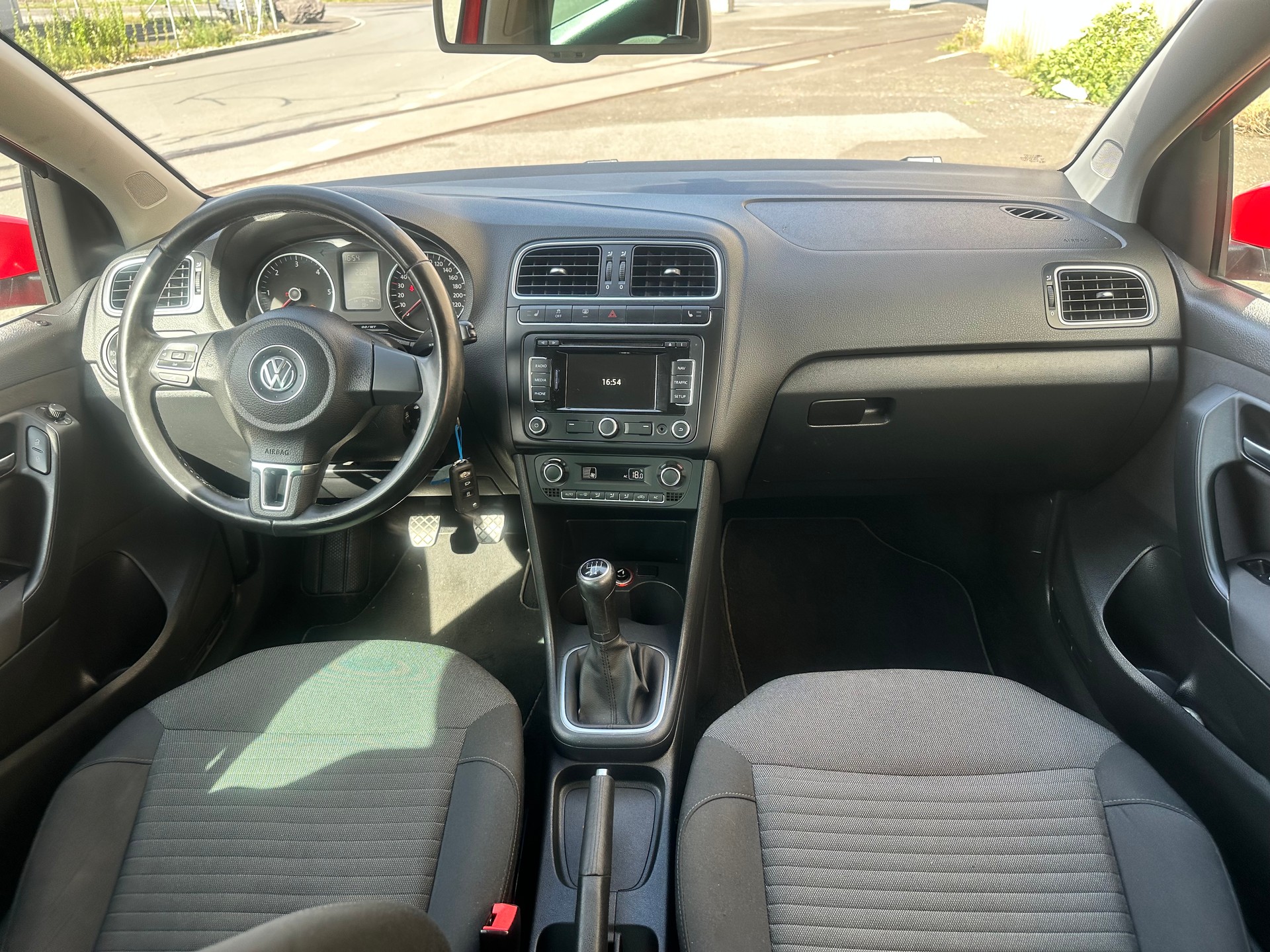 VW Polo 1.6 TDI Team-image-11